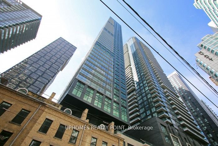 327 King Street W 2708, Toronto, ON M5V 1J5