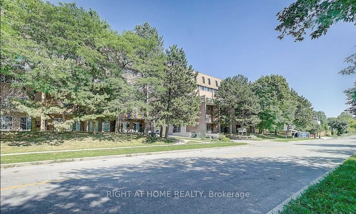 165 Cherokee Boulevard 149, Toronto, ON M2J 4T7 photo 2