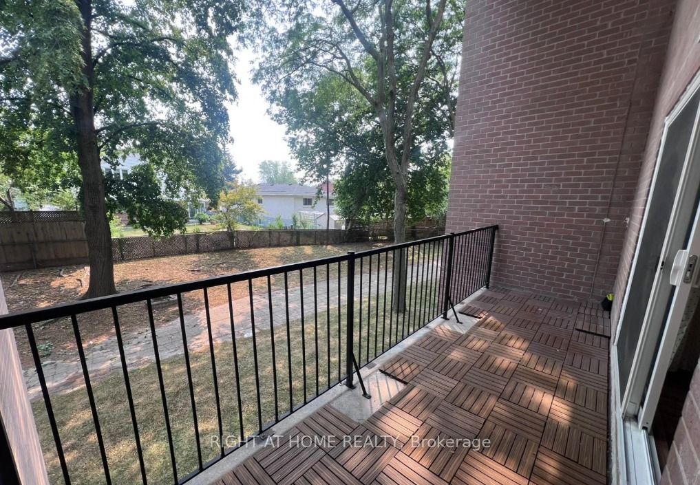 165 Cherokee Boulevard 149, Toronto, ON M2J 4T7 photo 4