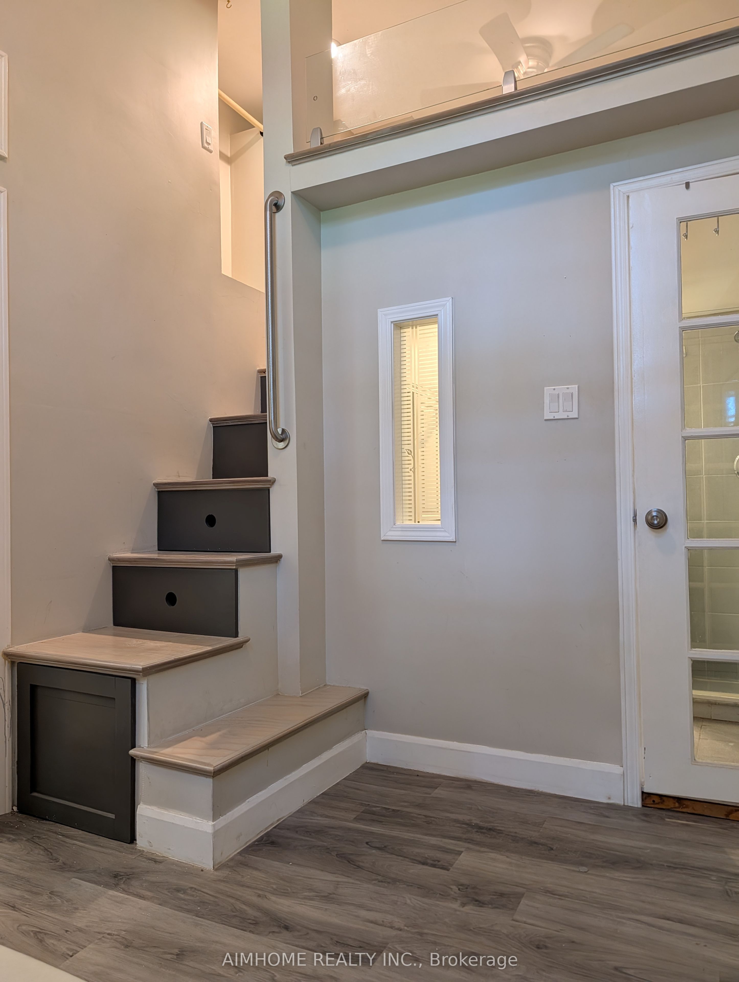 510 Ontario Street 2, Toronto, ON M4X 1M7 photo 3