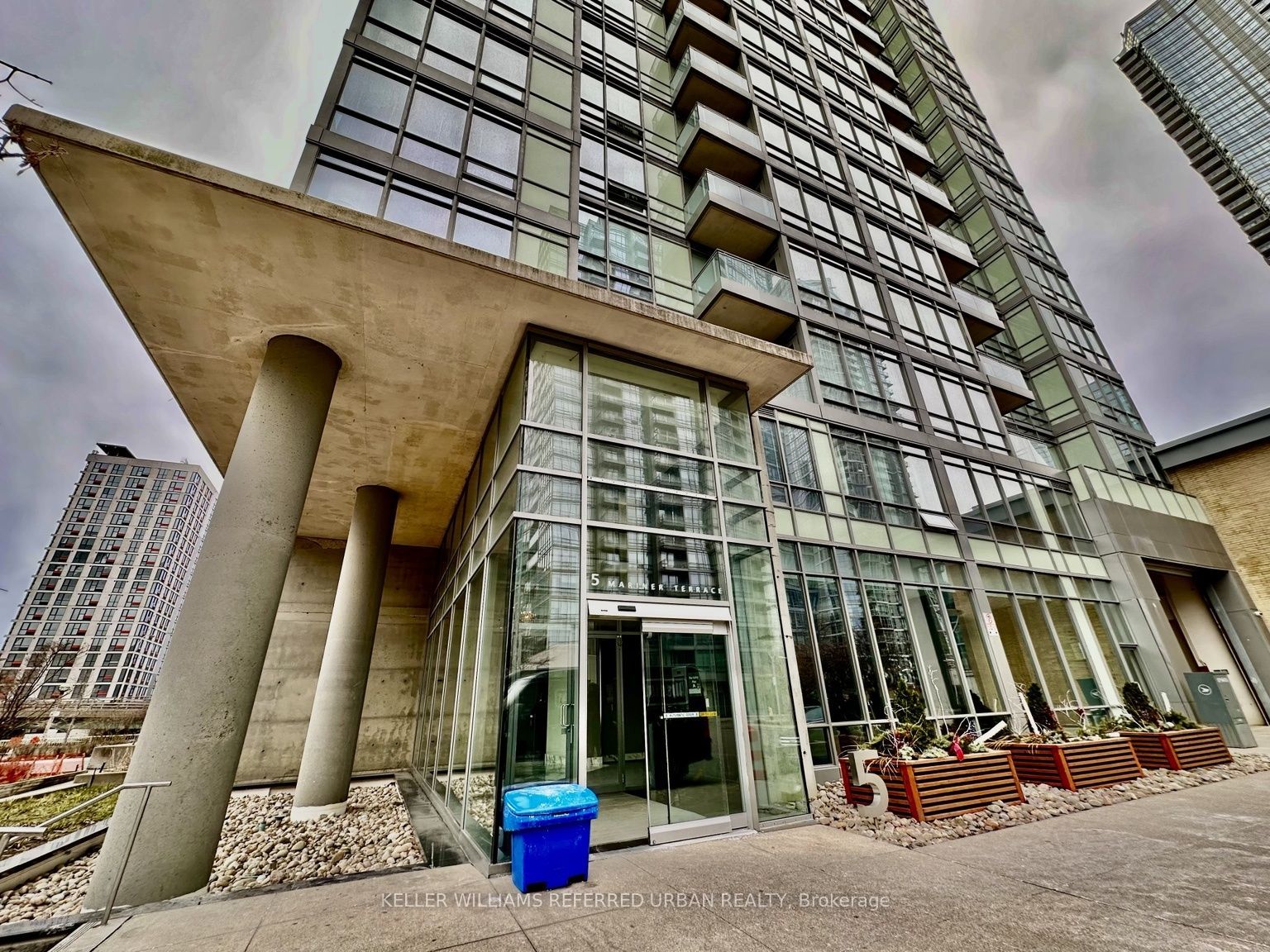 5 Mariner Terrace 1503, Toronto, ON M5V 3V6 photo 3