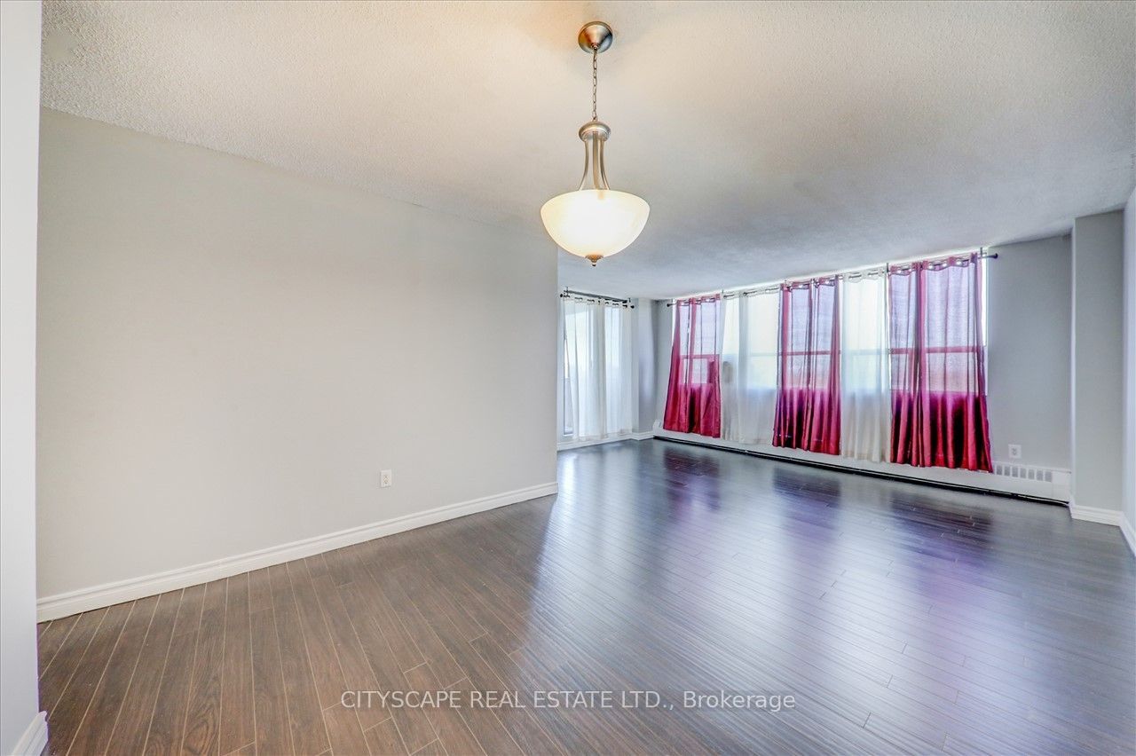 25 Sunrise Avenue #914, Toronto, ON M4A 2S2 photo 5