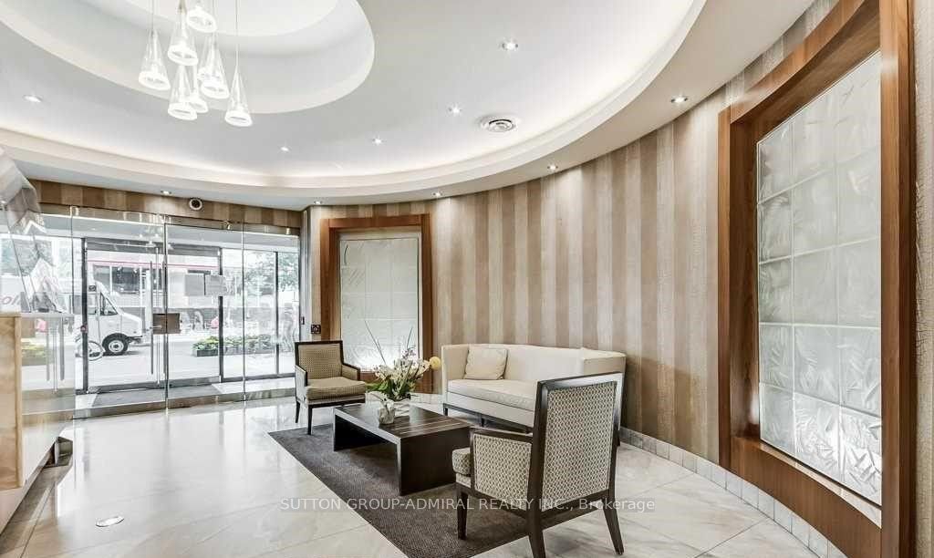 85 Bloor Street E 1913, Toronto, ON M4W 3Y1 photo 3