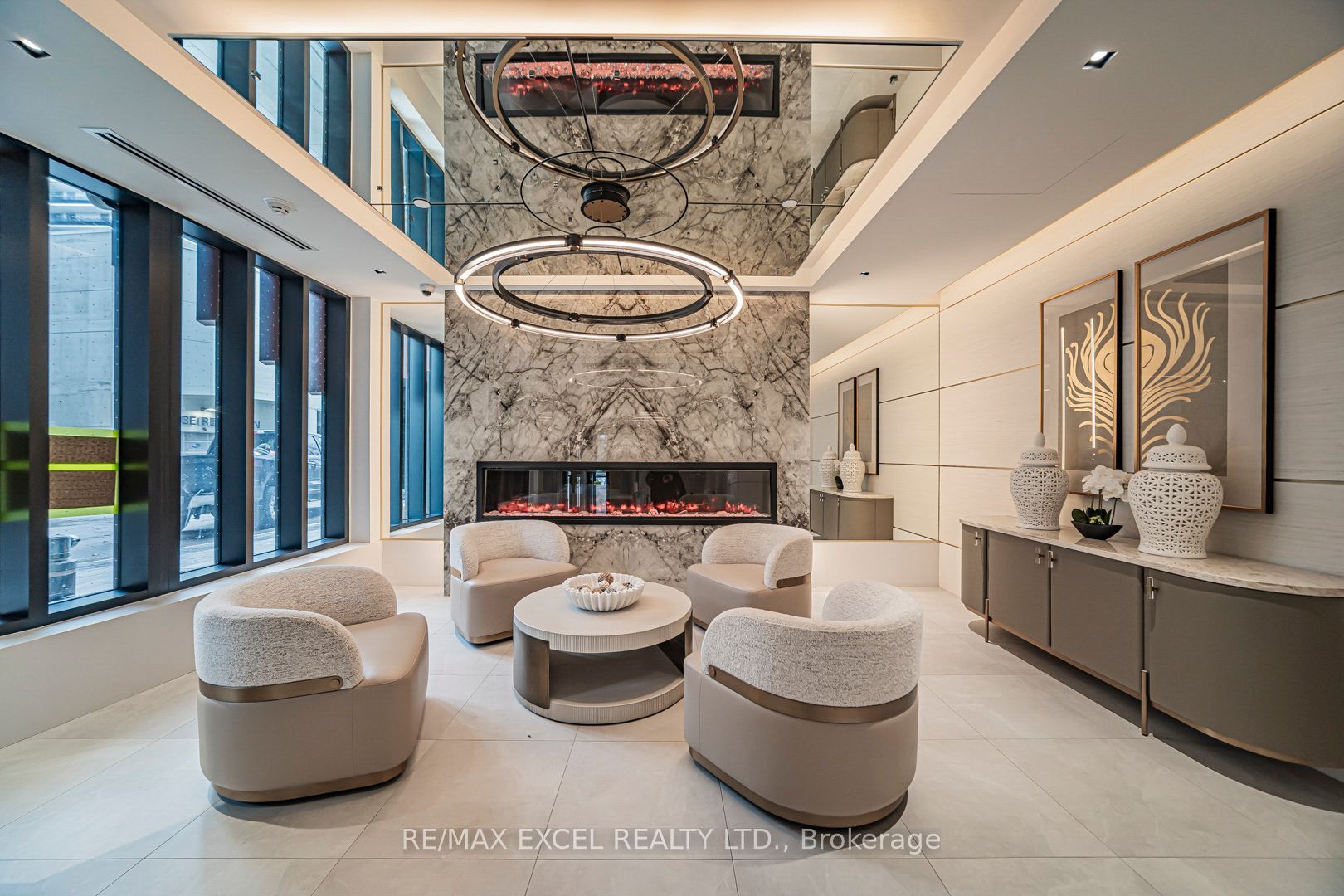 5858 YONGE Street, Toronto, ON M2M 0C6 photo 2