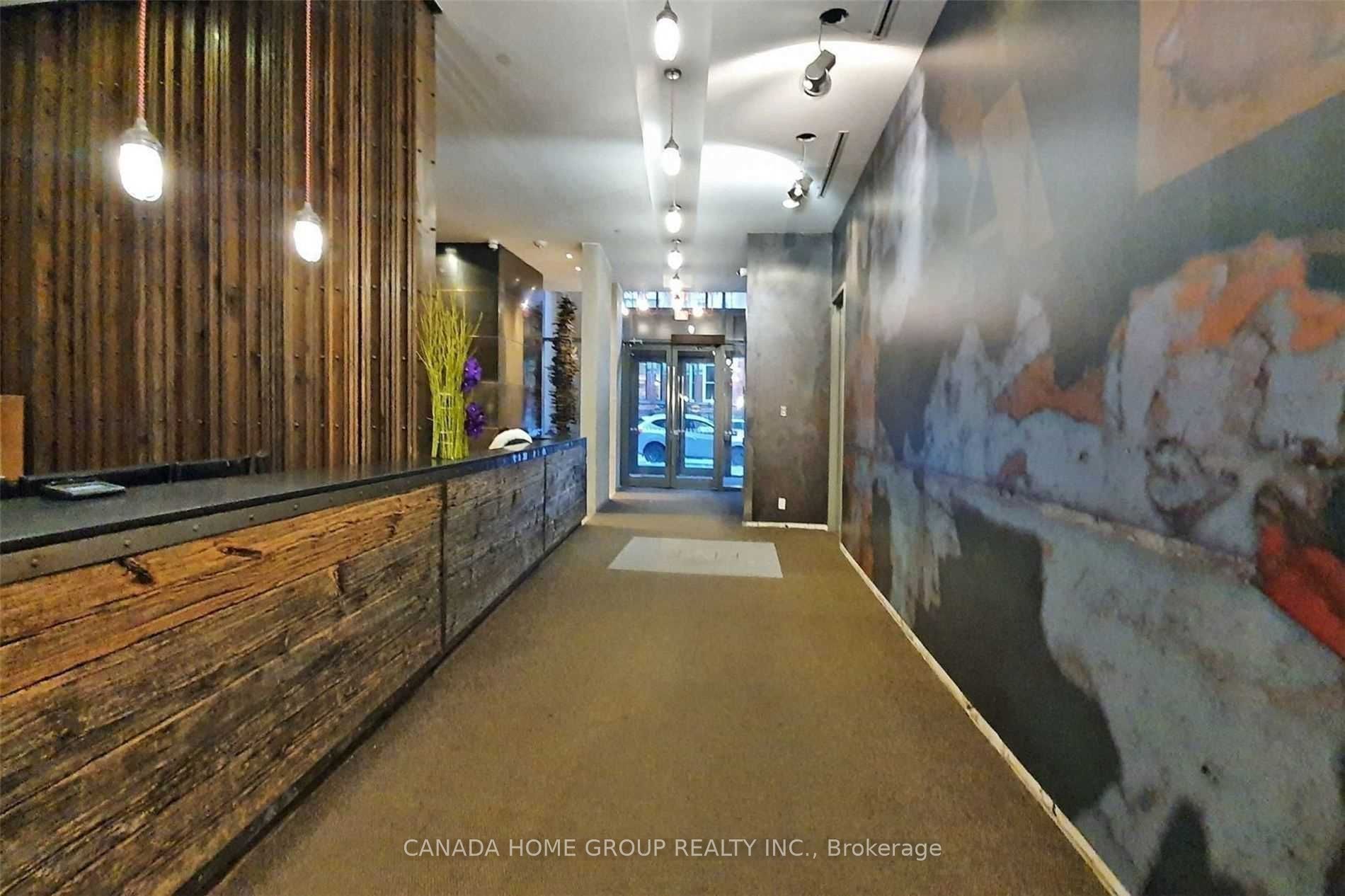 5 St Joseph Street 2902, Toronto, ON M4Y 1J6 photo 3