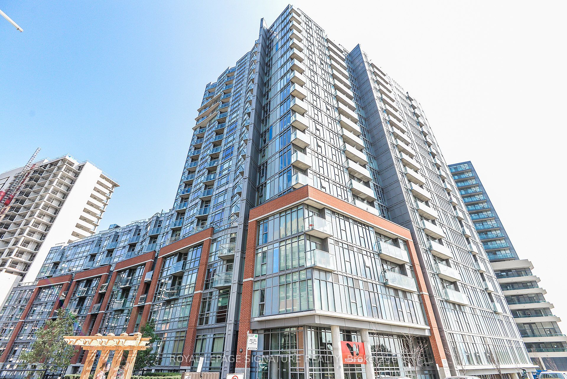 150 Sudbury Street 414, Toronto, ON M6J 3G2