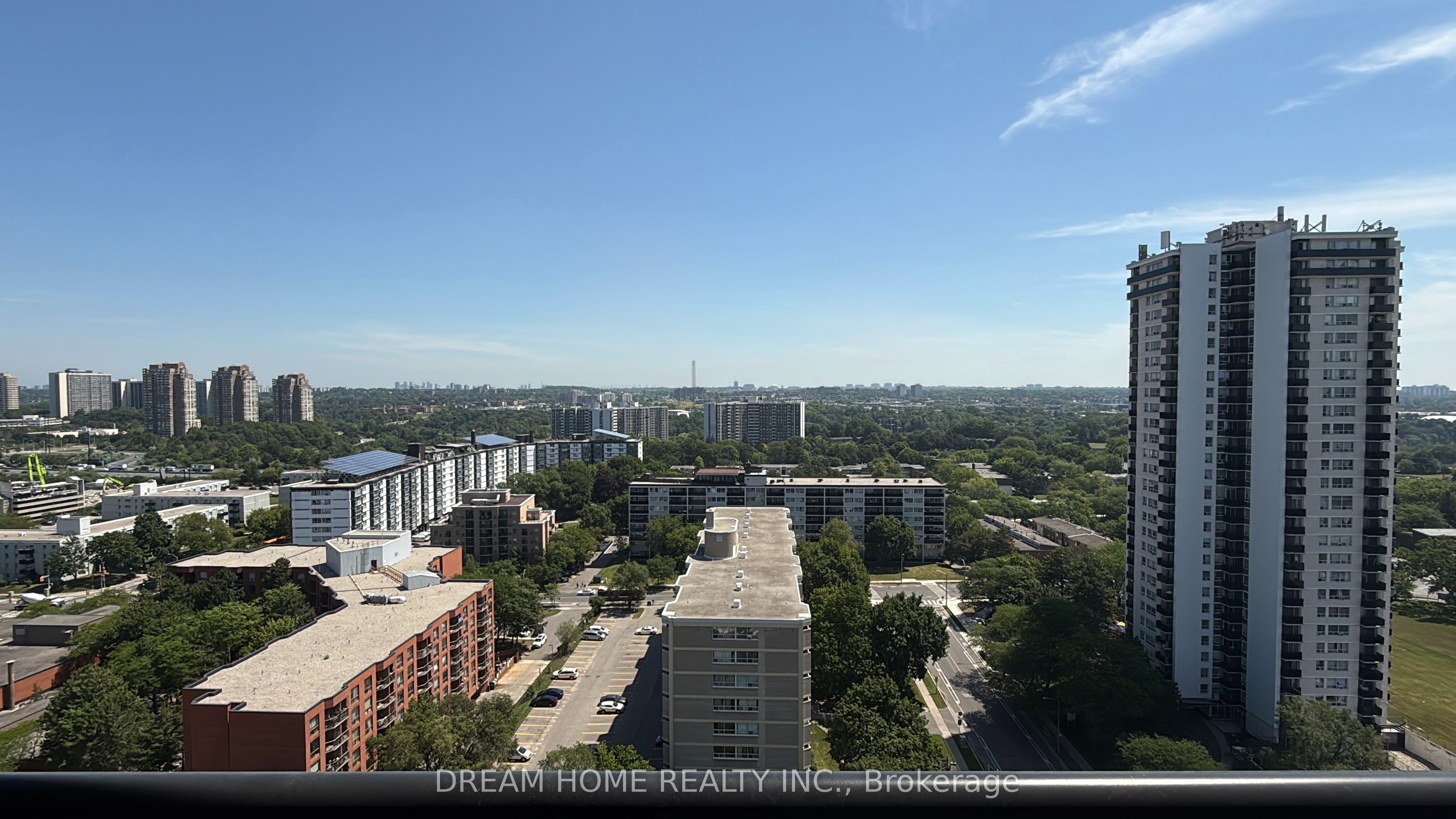 15 David Salomon Drive 1906, Toronto, ON M3C 0T2 photo 2
