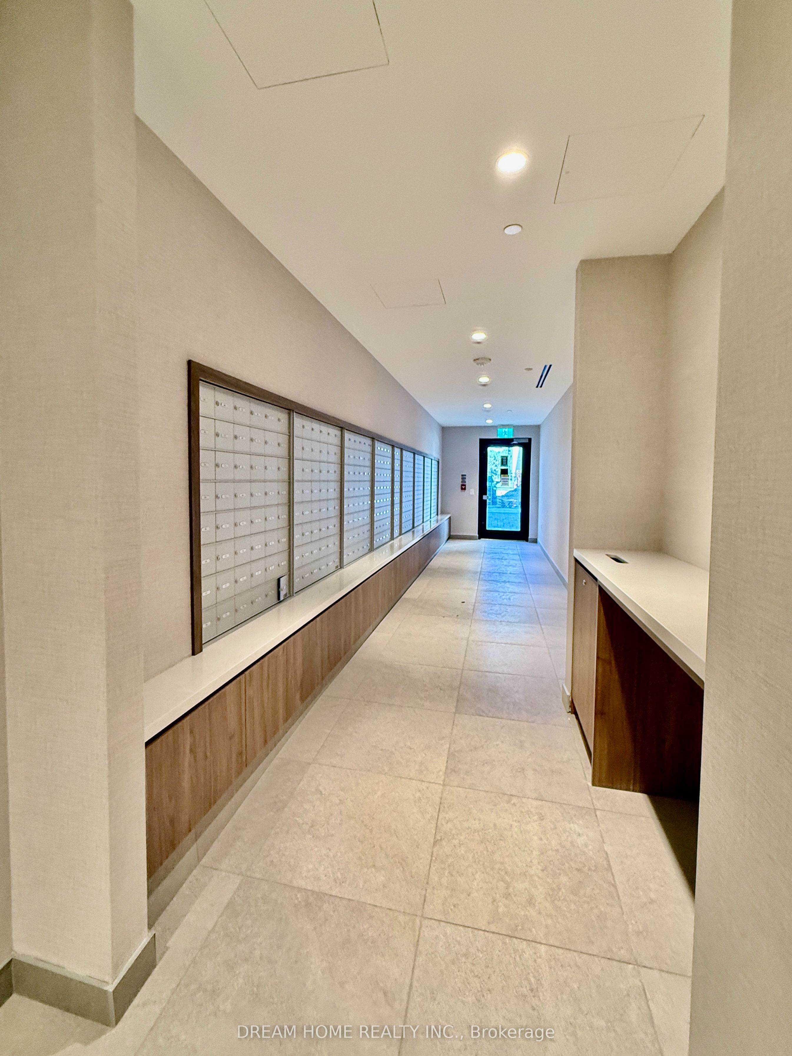 15 David Salomon Drive 1906, Toronto, ON M3C 0T2 photo 5