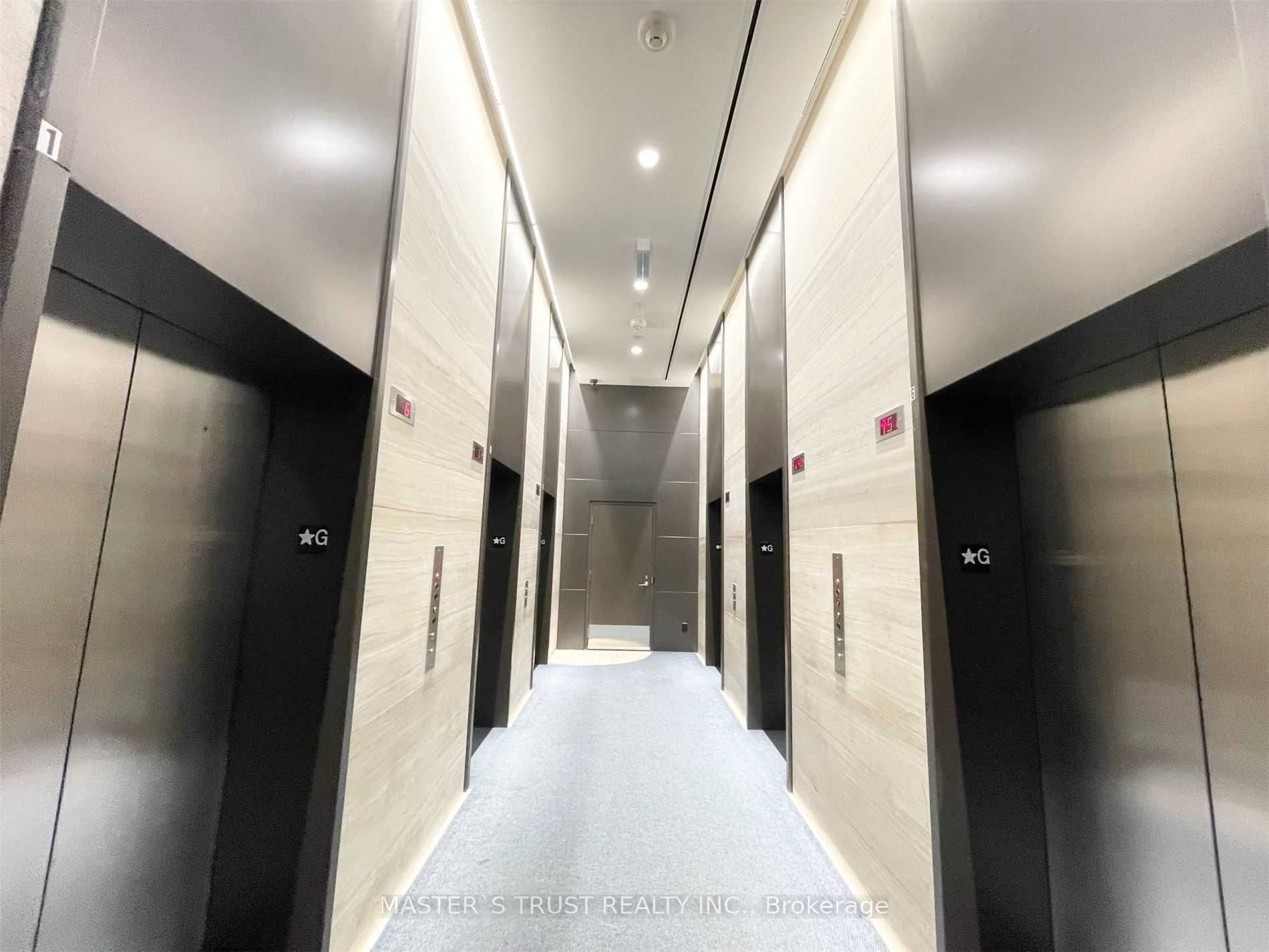 7 Grenville Street 1601, Toronto, ON M4Y 1A1 photo 5