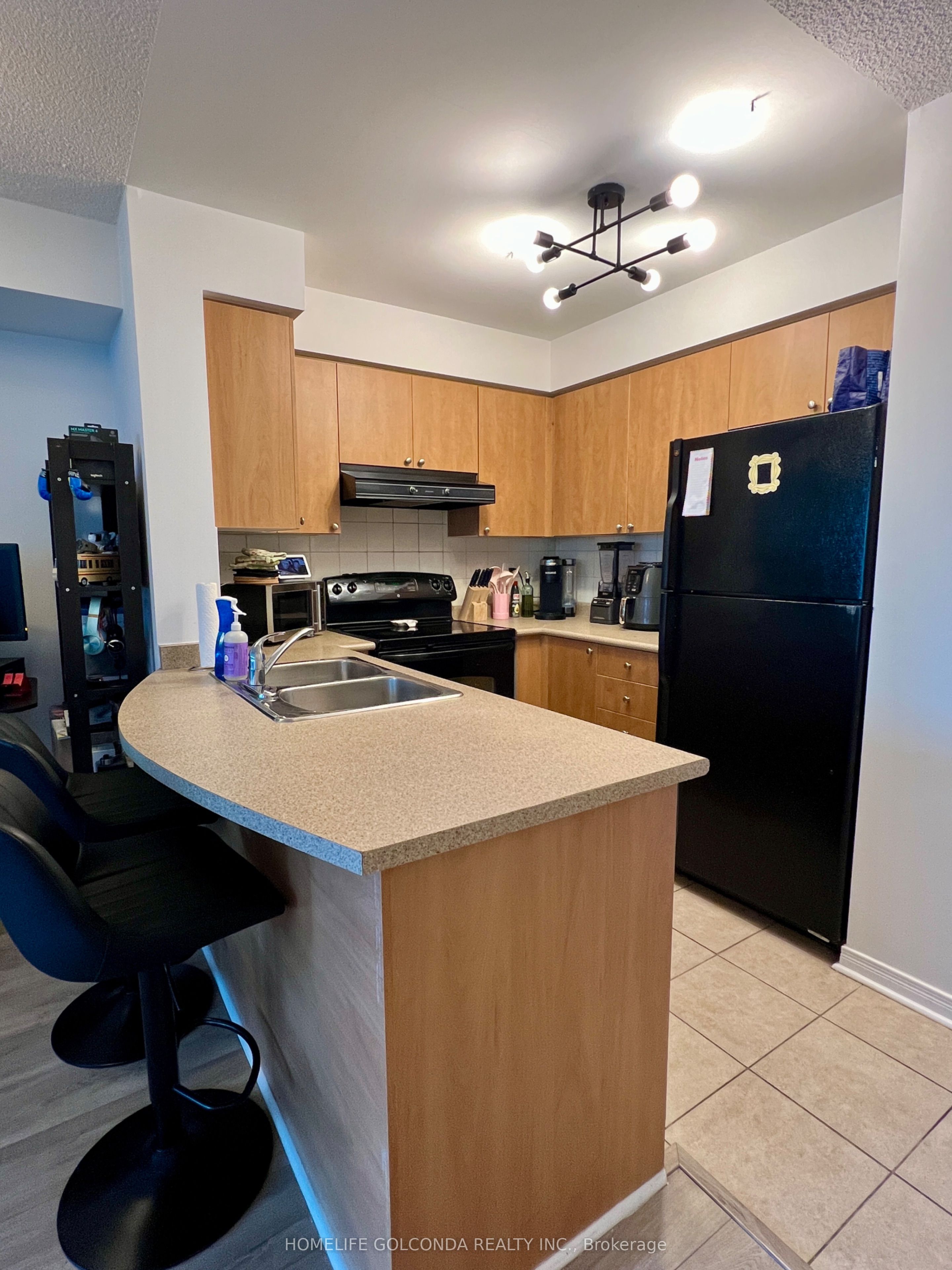 5508 Yonge Street 506, Toronto, ON M2N 7L2