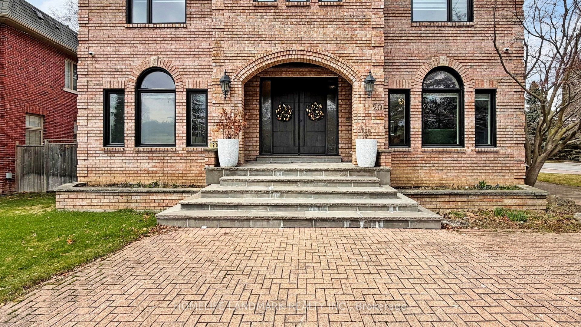 20 Blaine Drive, Toronto, ON M3B 2G4 photo 2