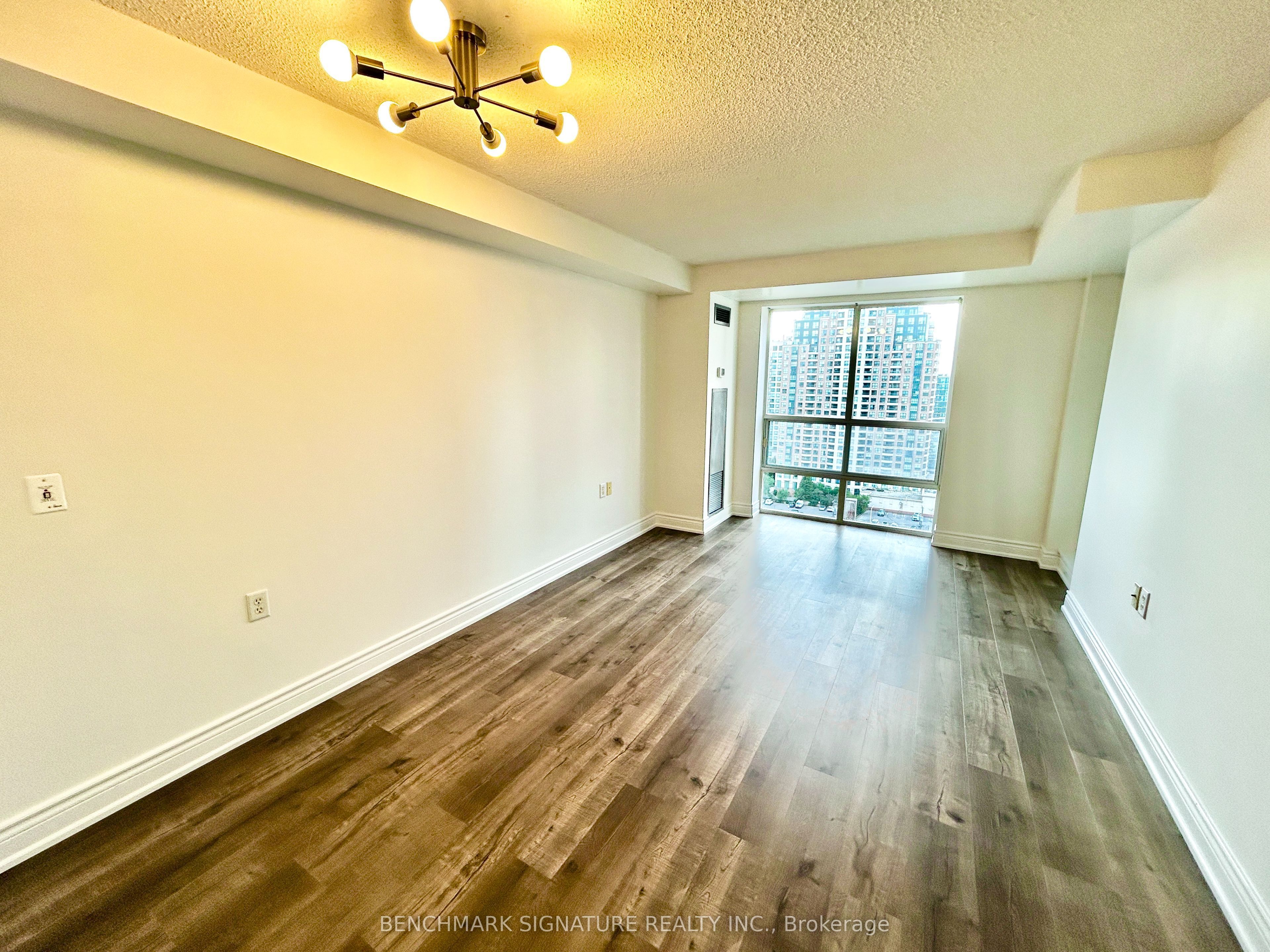22 Olive Avenue 1901, Toronto, ON M2N 7G6 photo 2