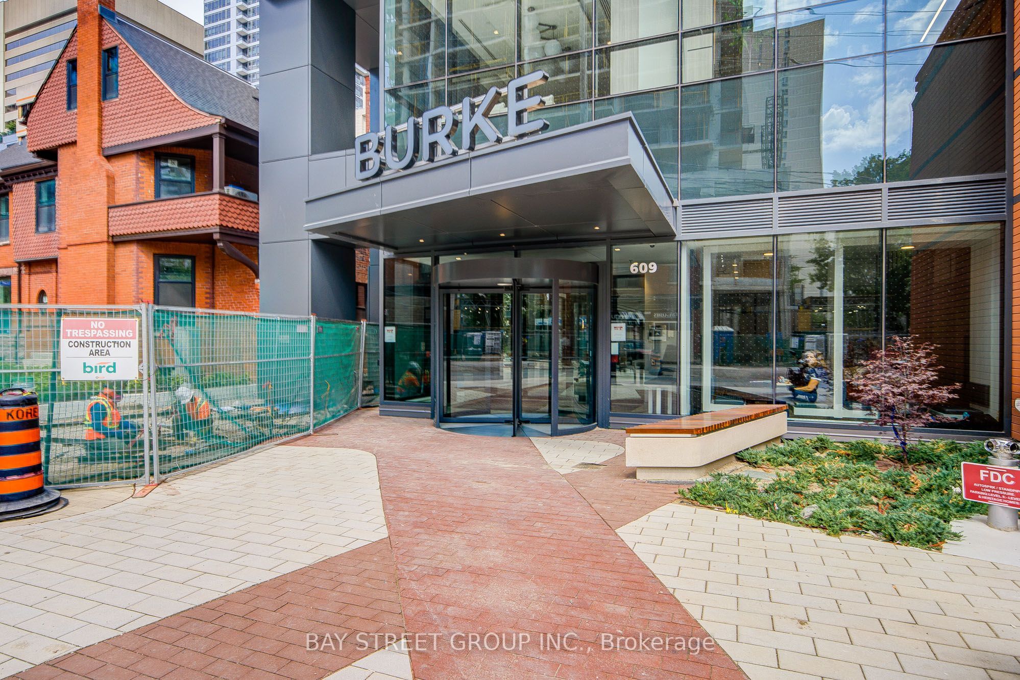 609 Sherbourne Street 4001, Toronto, ON M4X 0A4 photo 3