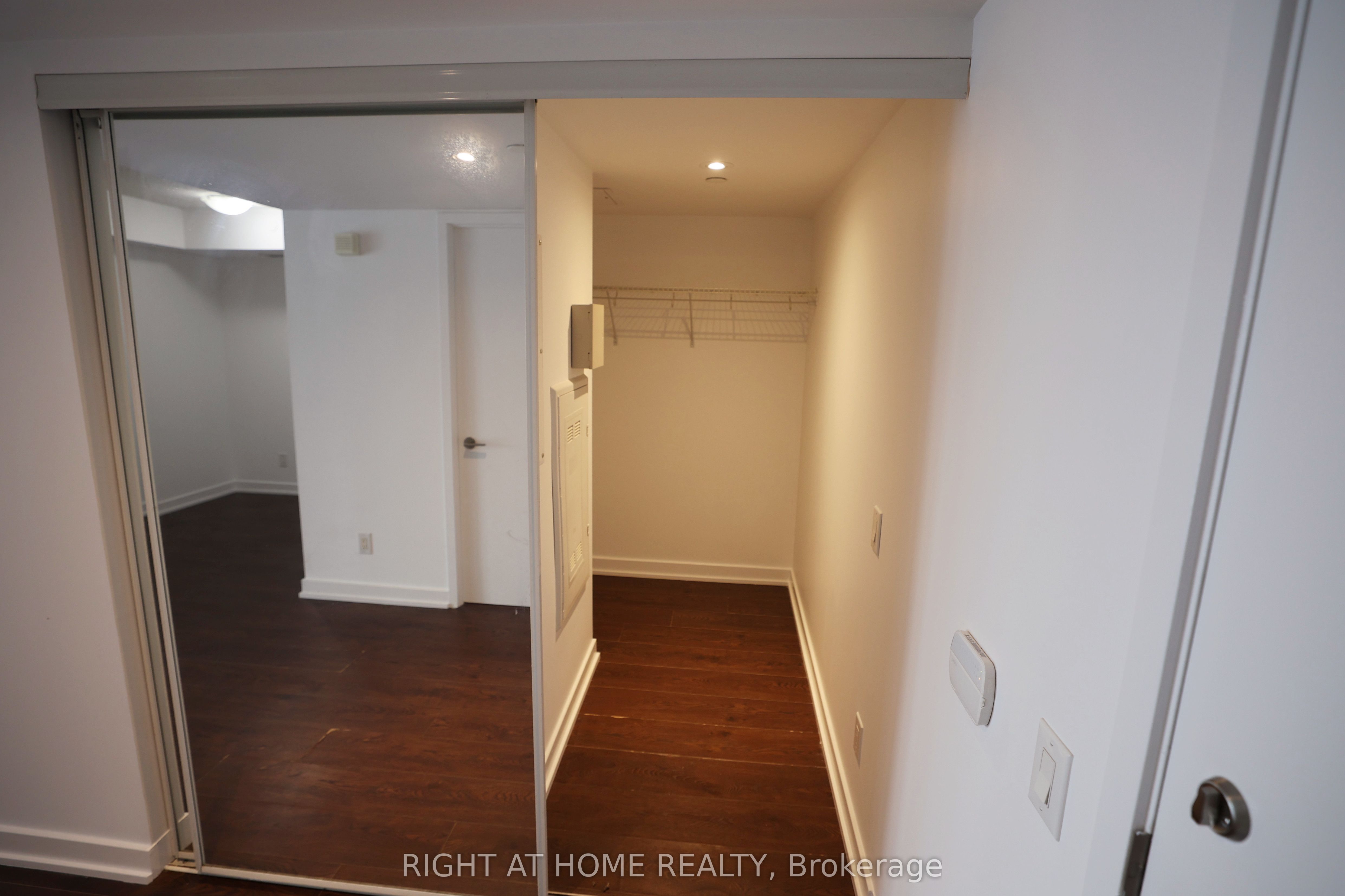 72 esther shiner Boulevard 308, Toronto, ON M2K 0C4 photo 3