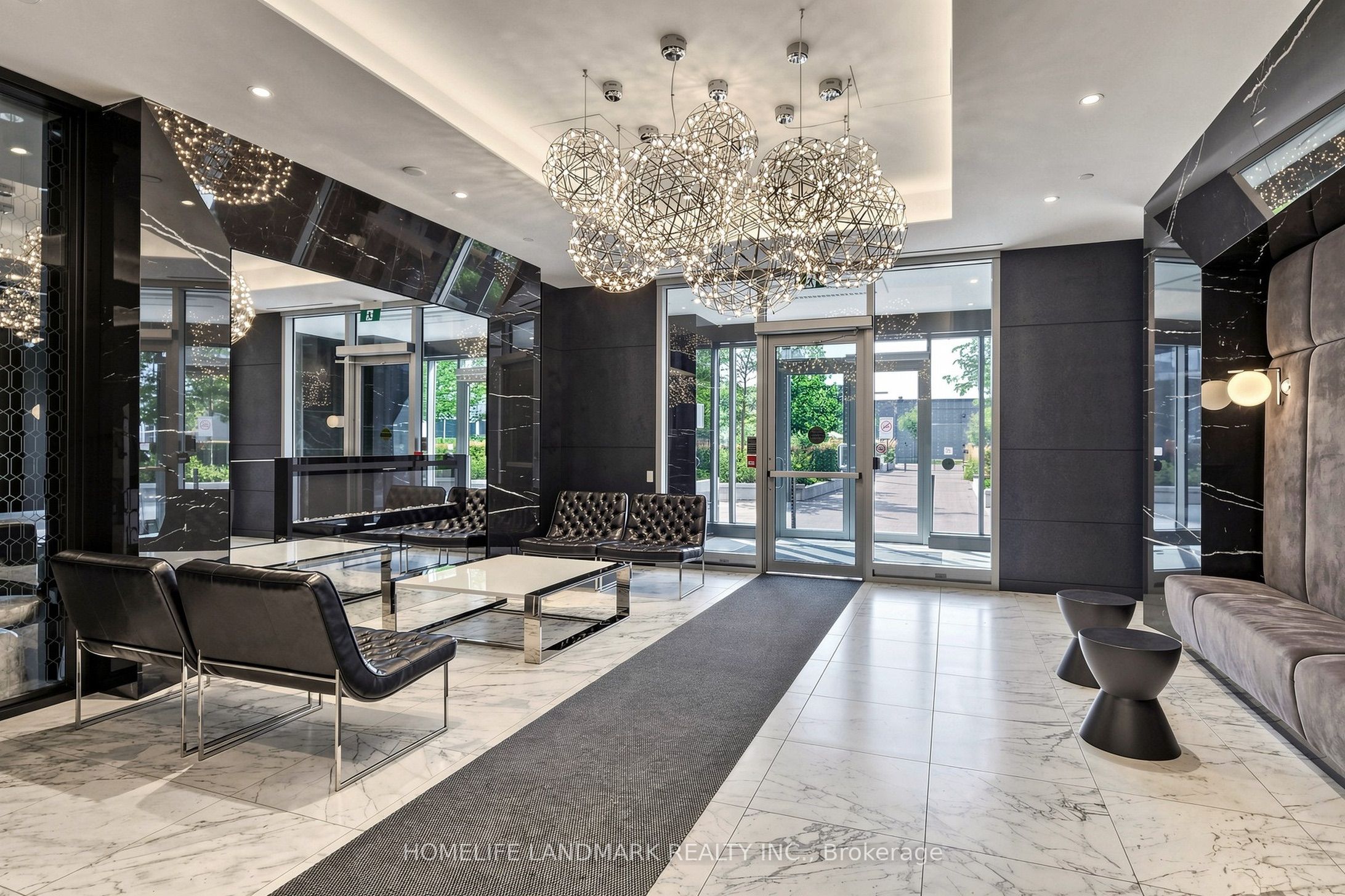 31 Tippett Road 359, Toronto, ON M3H 0C8 photo 3
