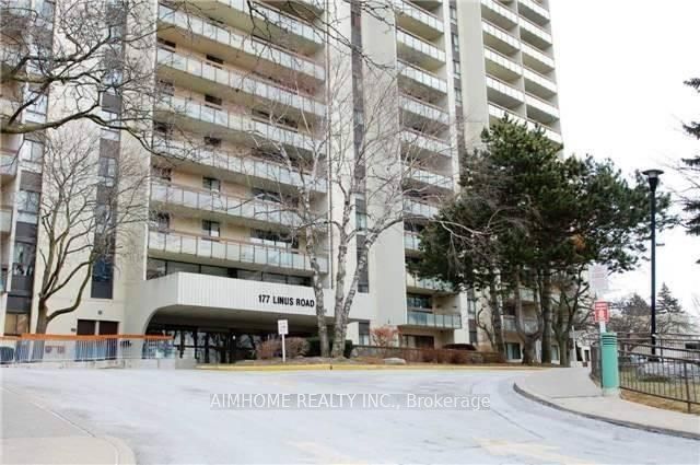 177 Linus Road 812, Toronto, ON M2J 4S5