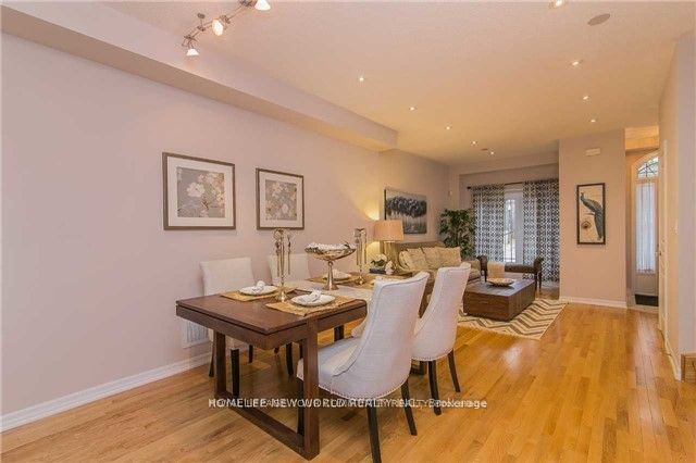 6 Altamont Road Upper, Toronto, ON M2M 1S4 photo 3