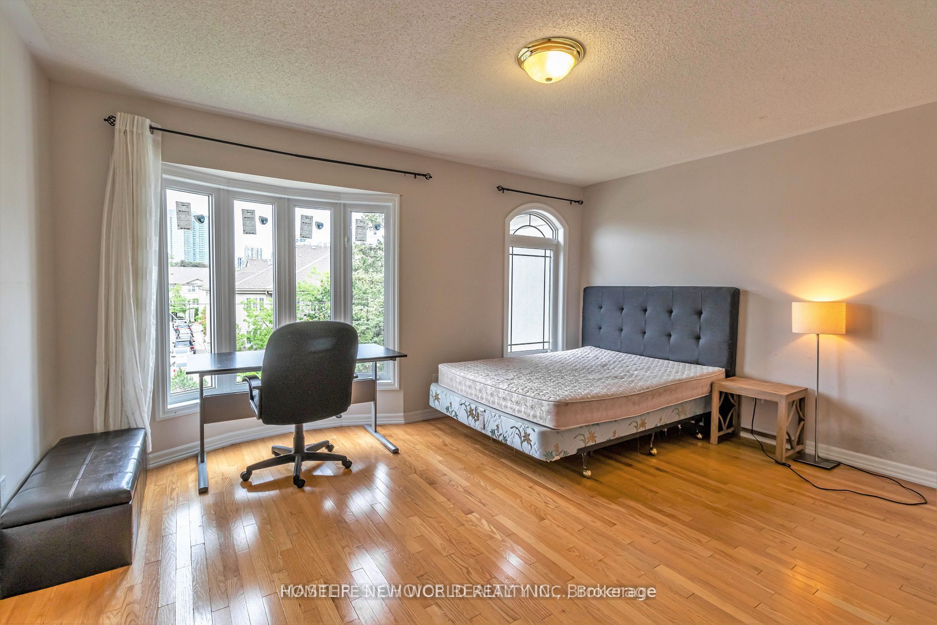 6 Altamont Road Upper, Toronto, ON M2M 1S4 photo 5