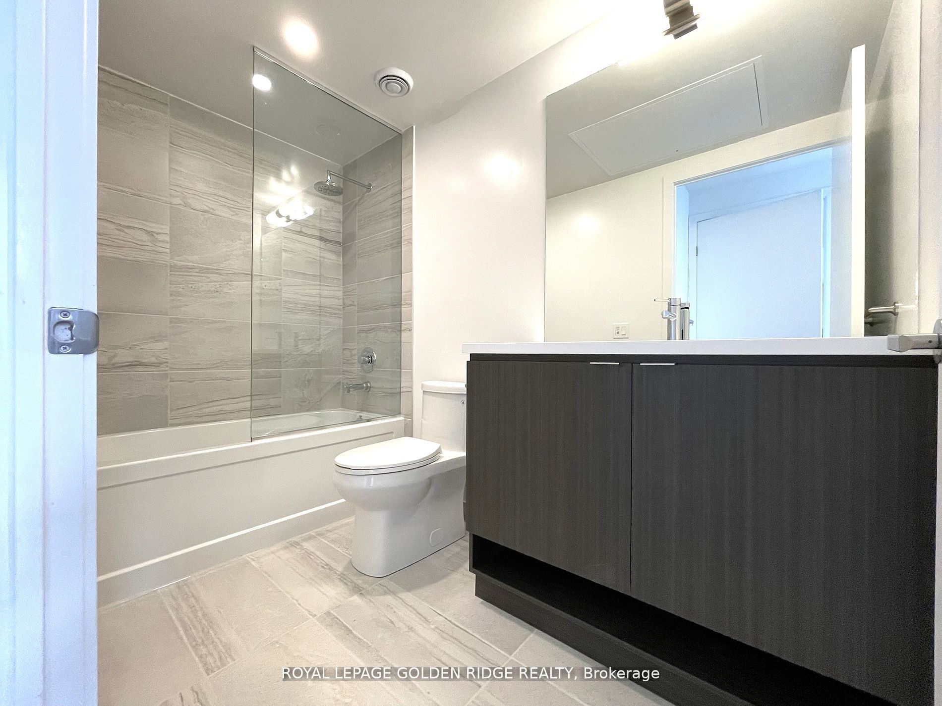 55 cooper Street 6812, Toronto, ON M5E 0G1 photo 4