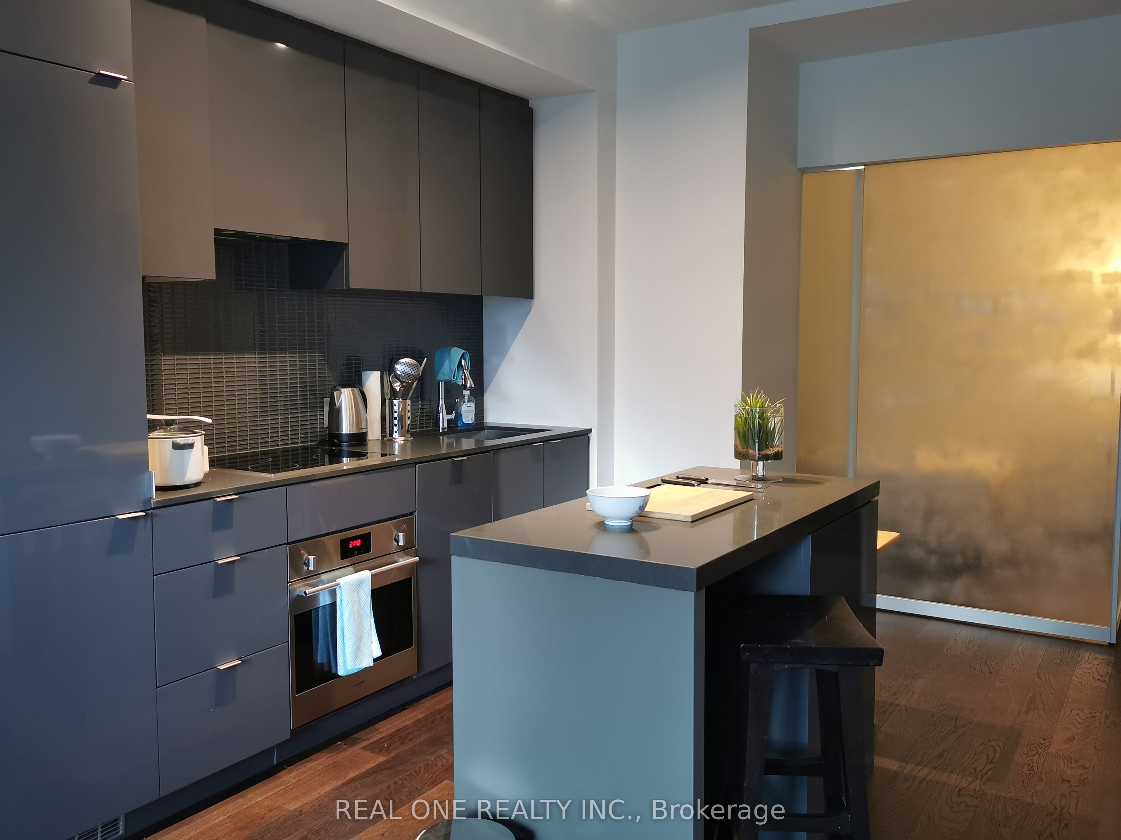 7 Grenville Street 816, Toronto, ON M4Y 1A1 photo 5