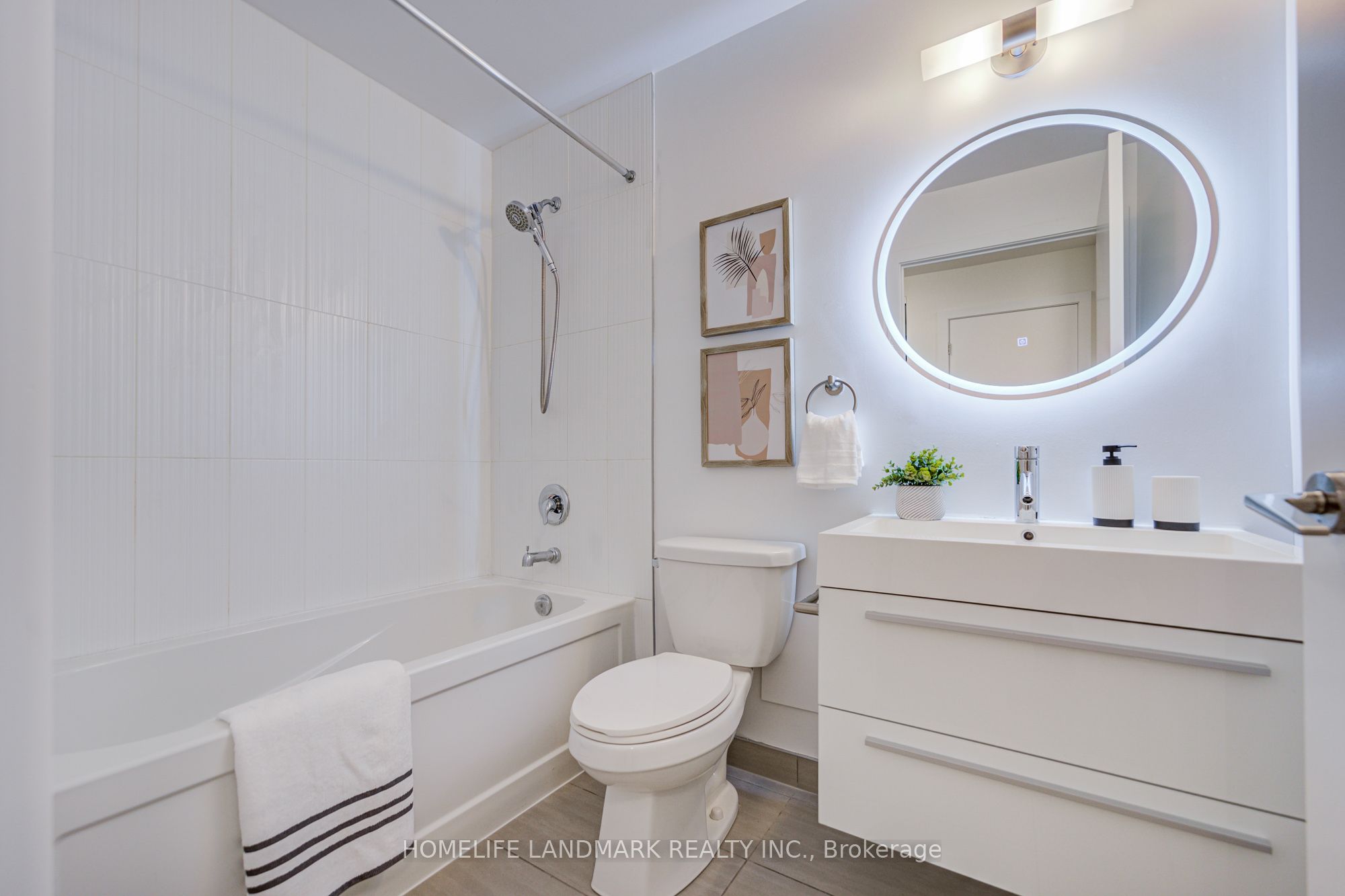 297 College Street 901, Toronto, ON M5T 1S2 photo 4