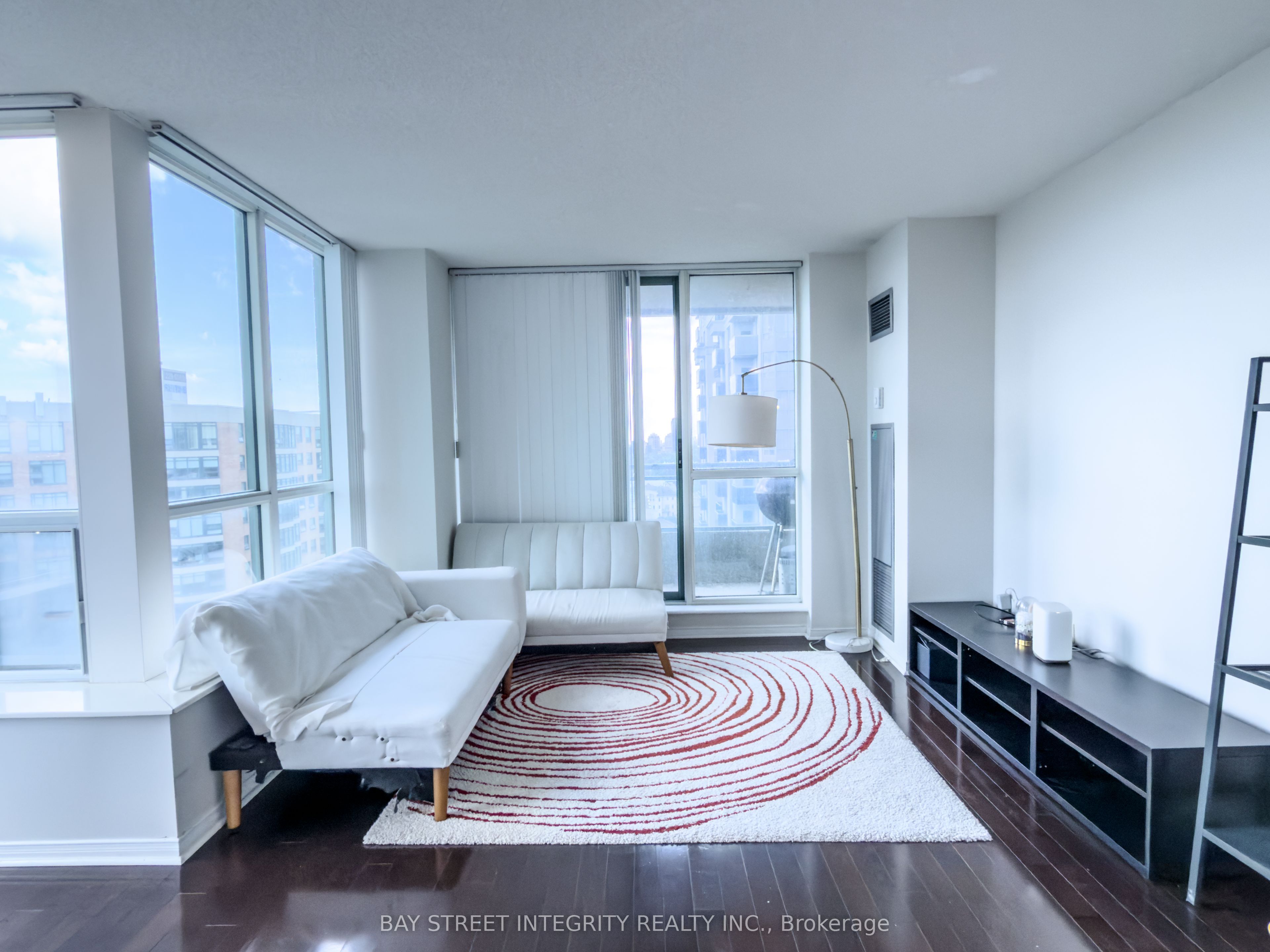 39 Pemberton Avenue Lph13, Toronto, ON M2M 4L6 photo 5