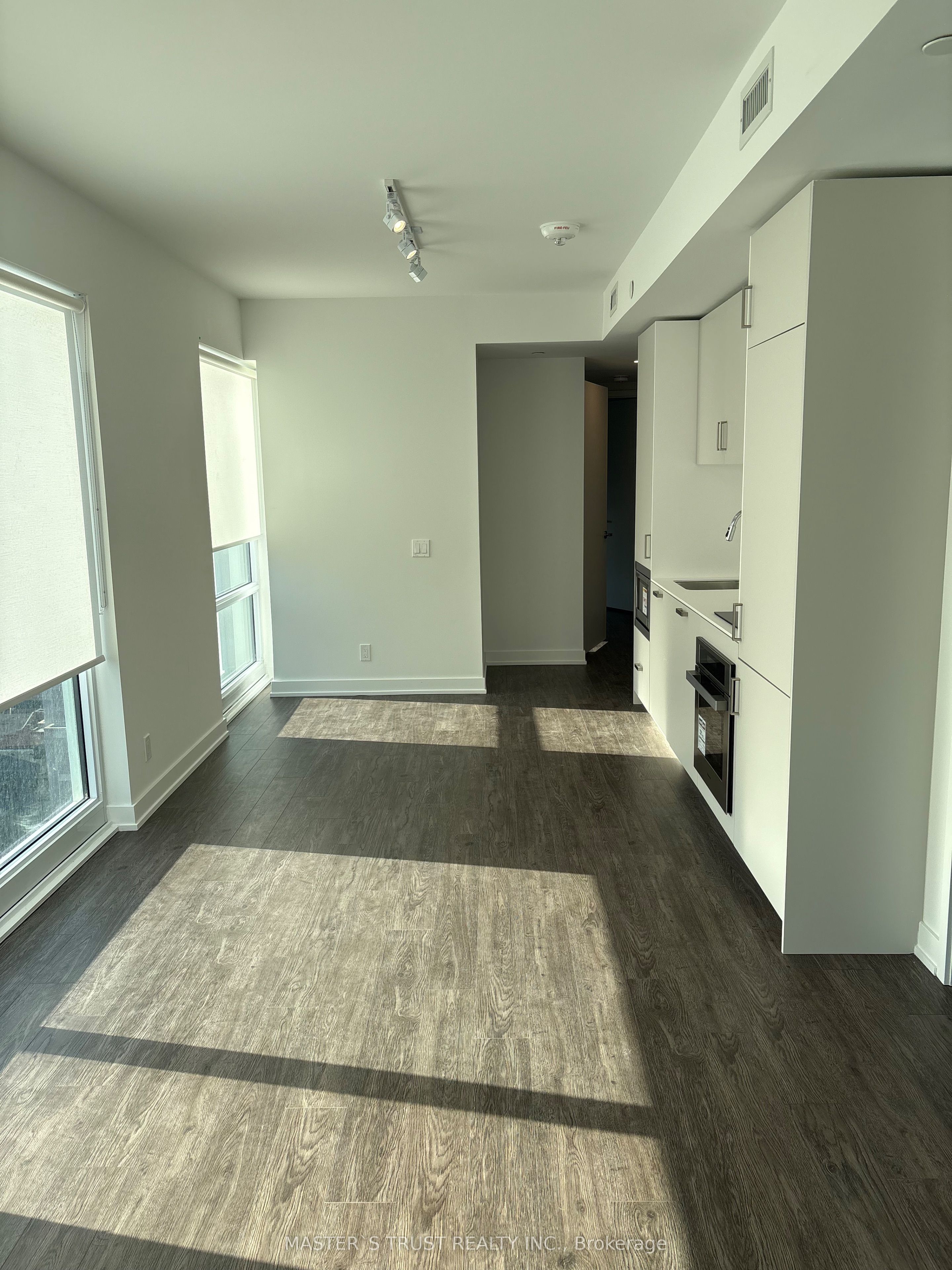88 Queen Street E 3110, Toronto, ON M5C 0B6 photo 3