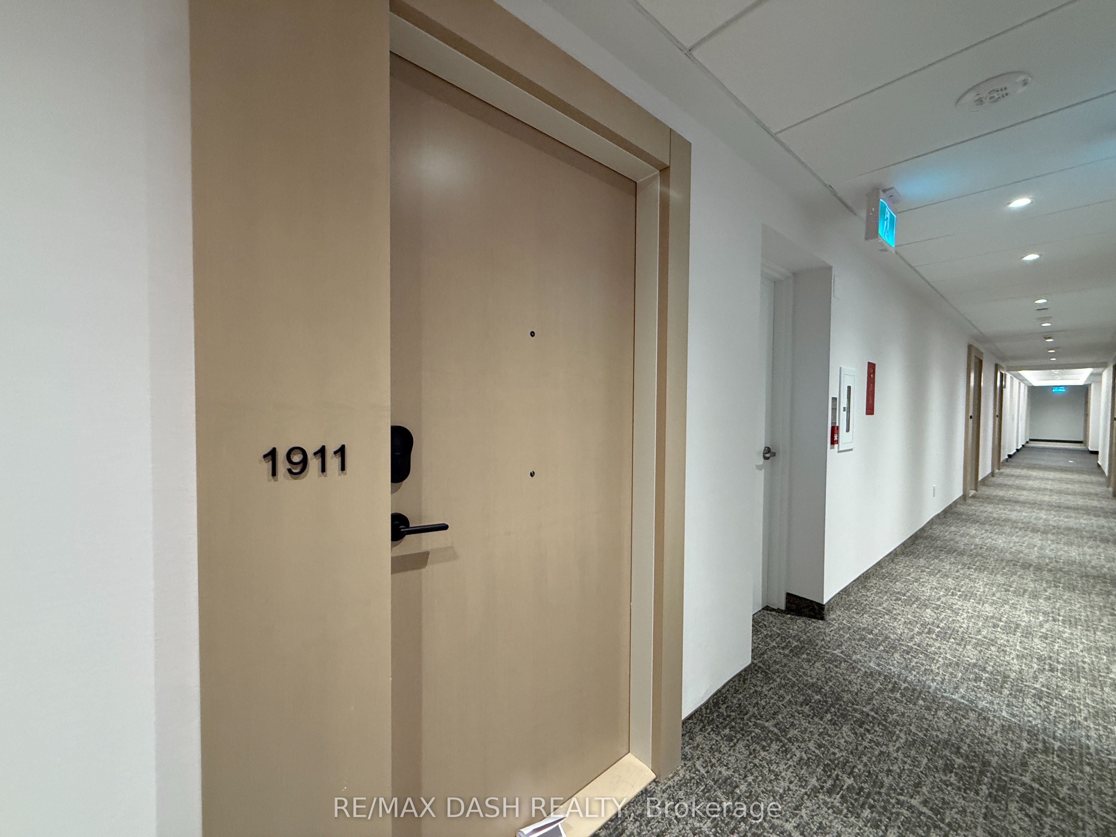 280 Dundas Street W 1911, Toronto, ON M5T 0E3