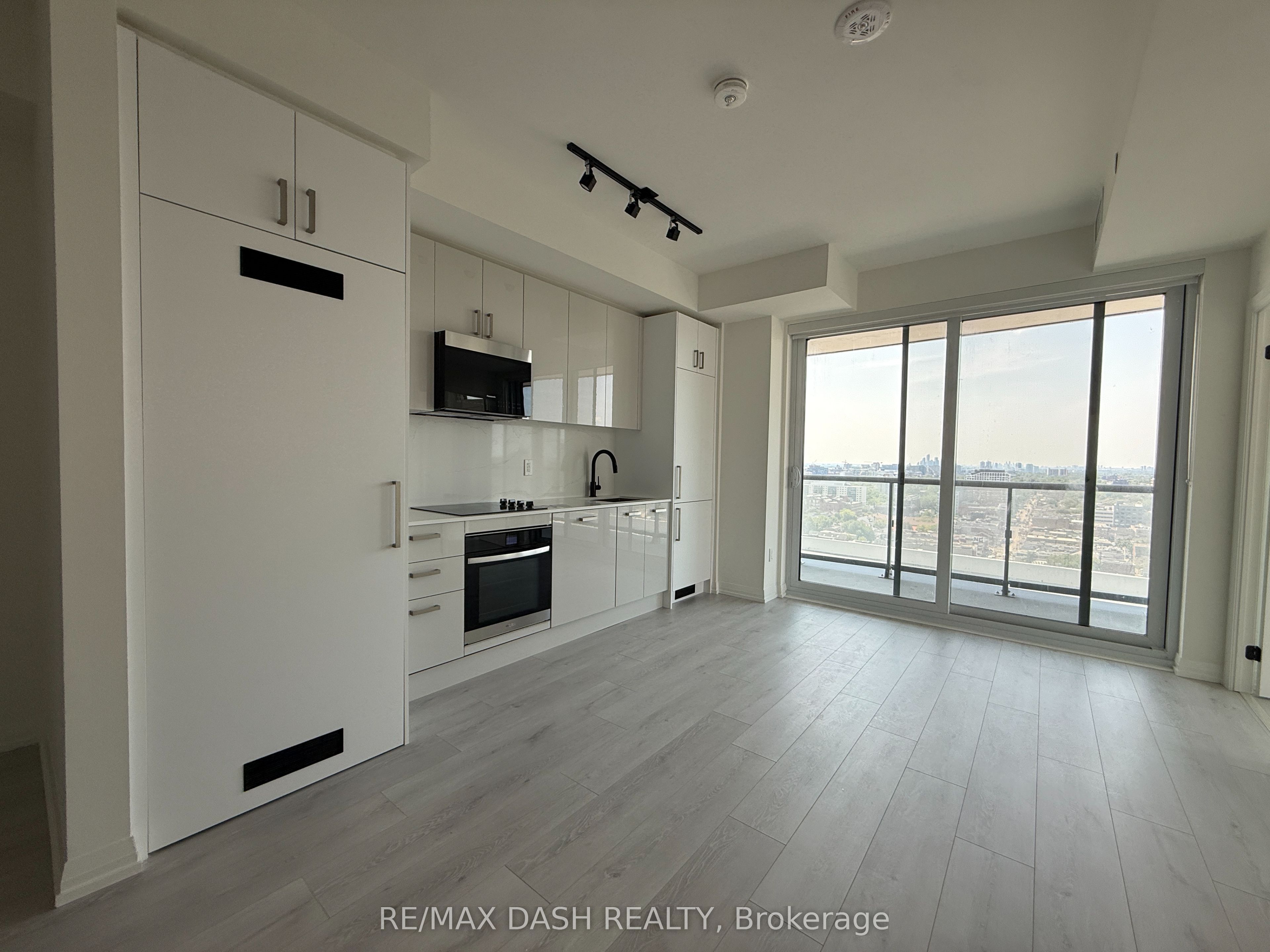 280 Dundas Street W 1911, Toronto, ON M5T 0E3 photo 5