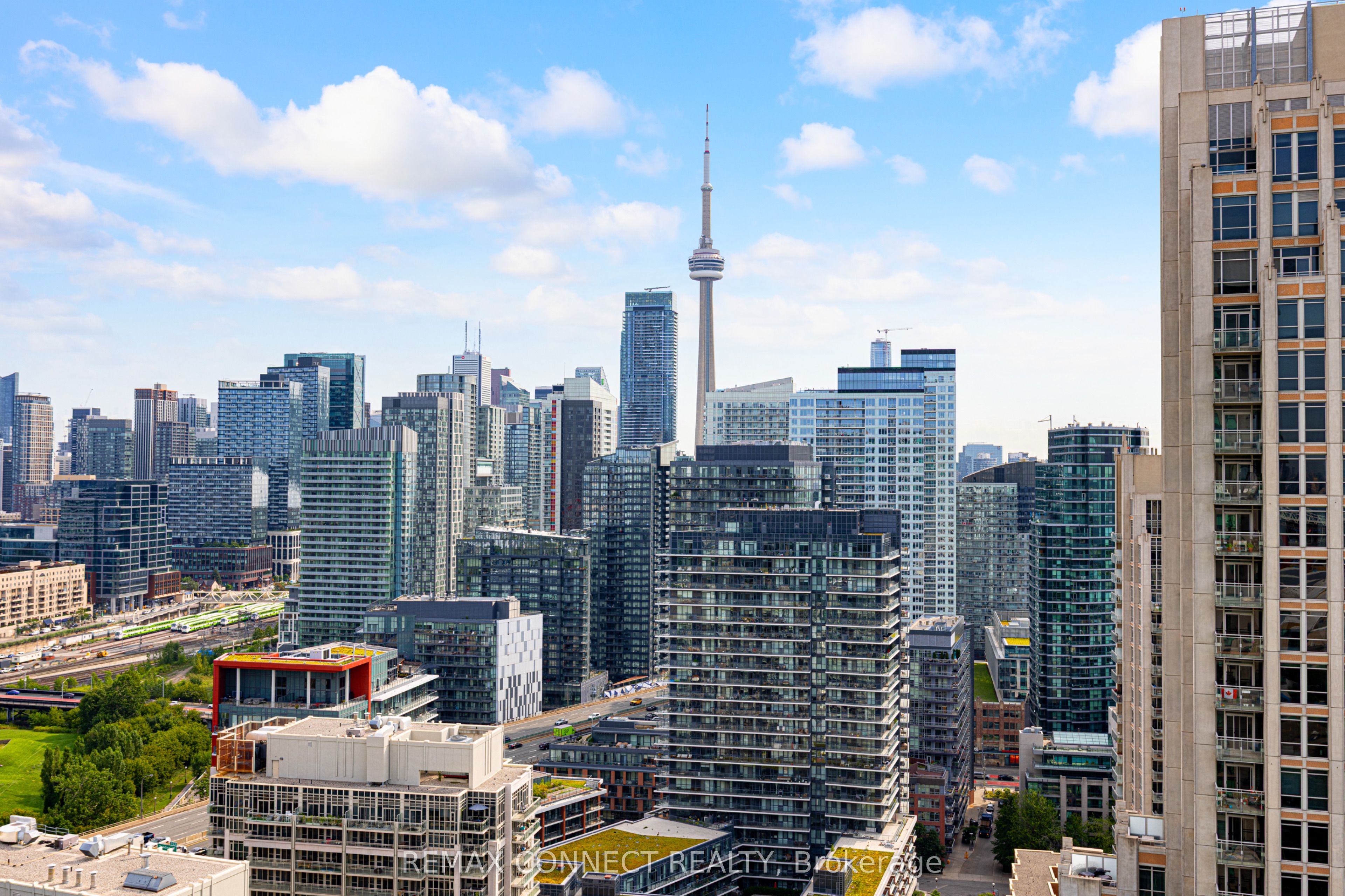 215 Fort York Boulevard 3103, Toronto, ON M5V 4A2 photo 2