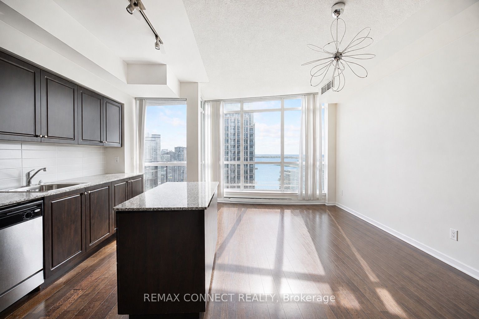 215 Fort York Boulevard 3103, Toronto, ON M5V 4A2 photo 4