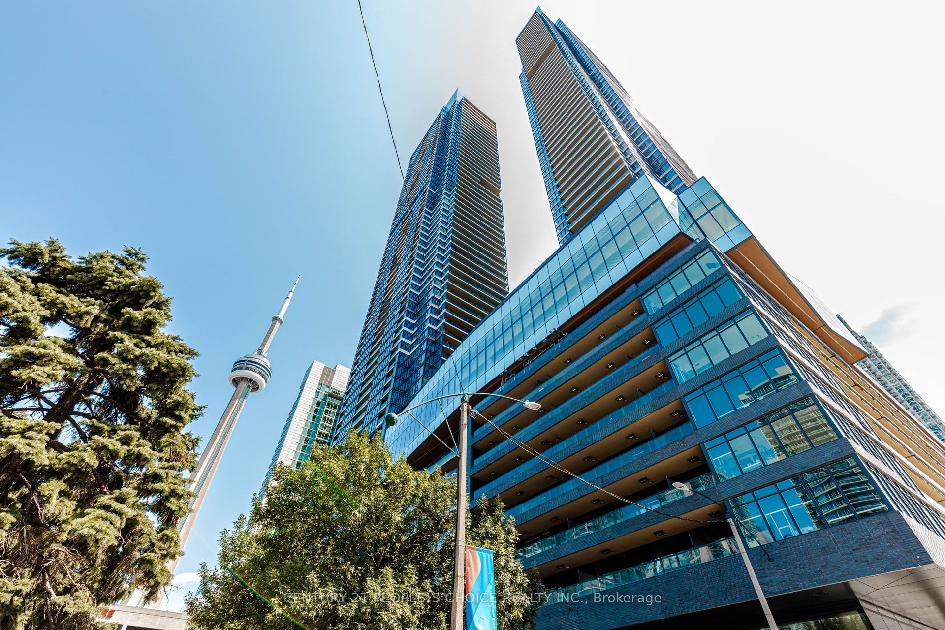3 Concord Way 2703, Toronto, ON M5V 0X3