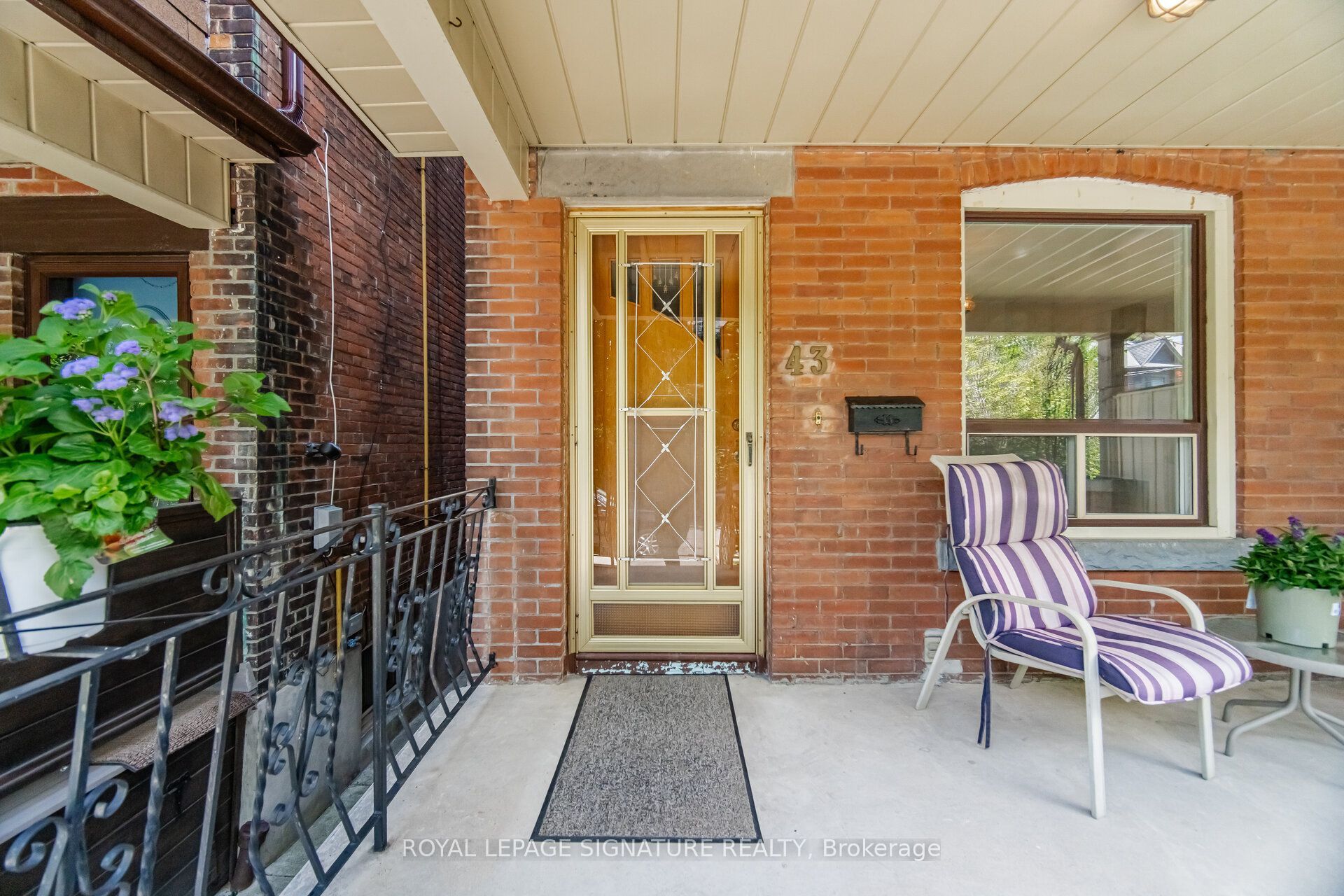 43 Marchmount Road, Toronto, ON M6G 2A8 photo 5