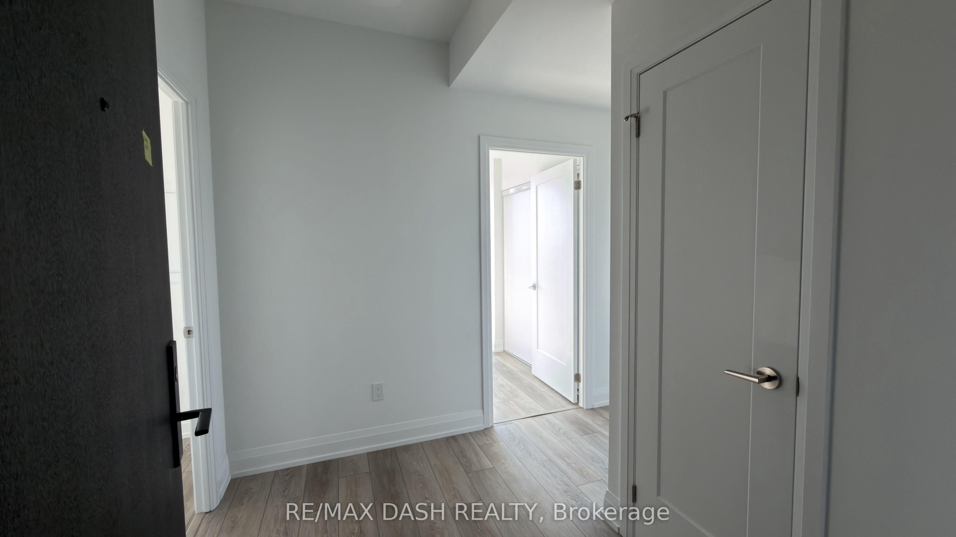 20 Soudan Avenue 3803, Toronto, ON M4S 1V5 photo 5
