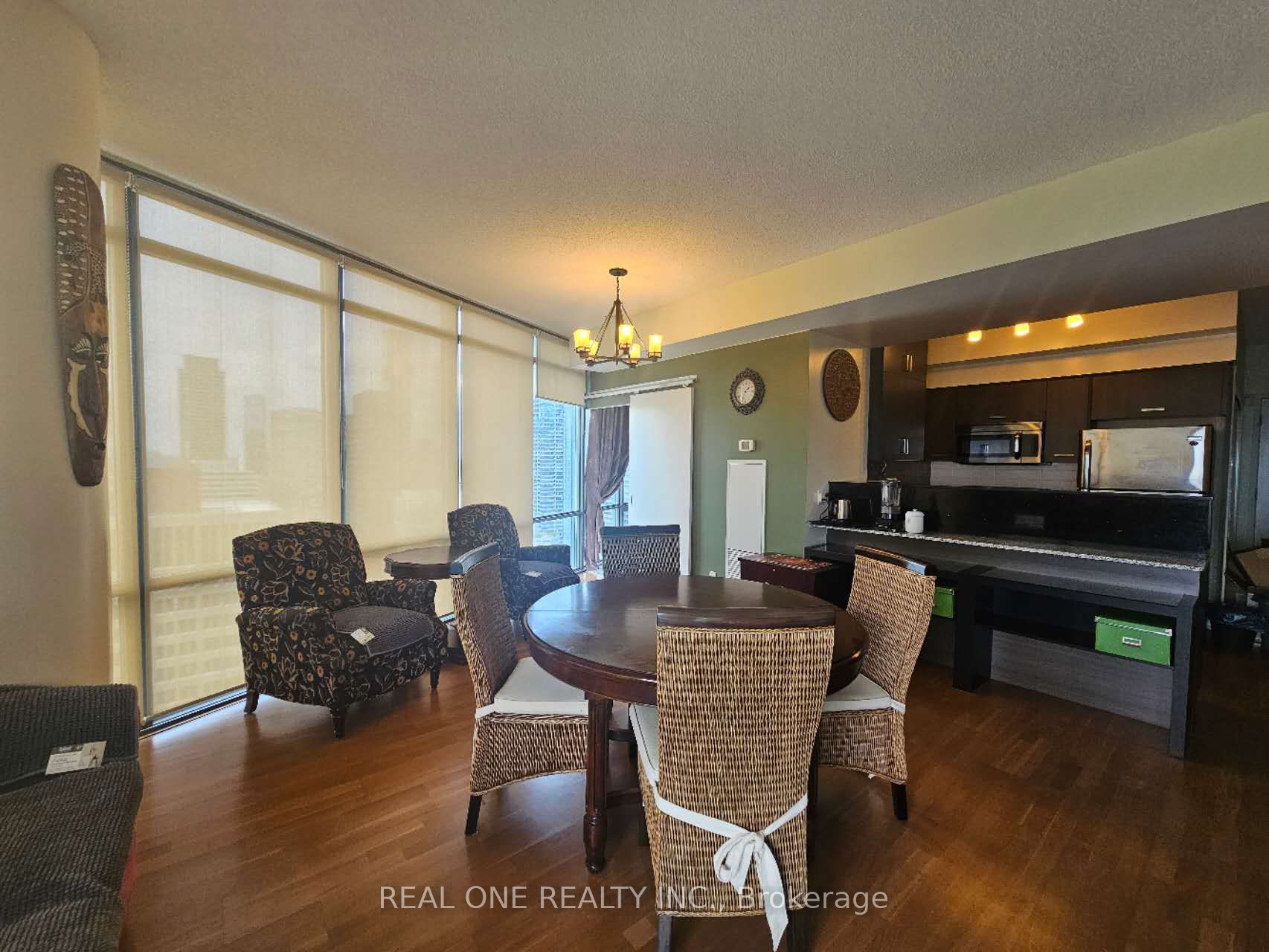 832 Bay Street 3703, Toronto, ON M5S 1Z6 photo 5