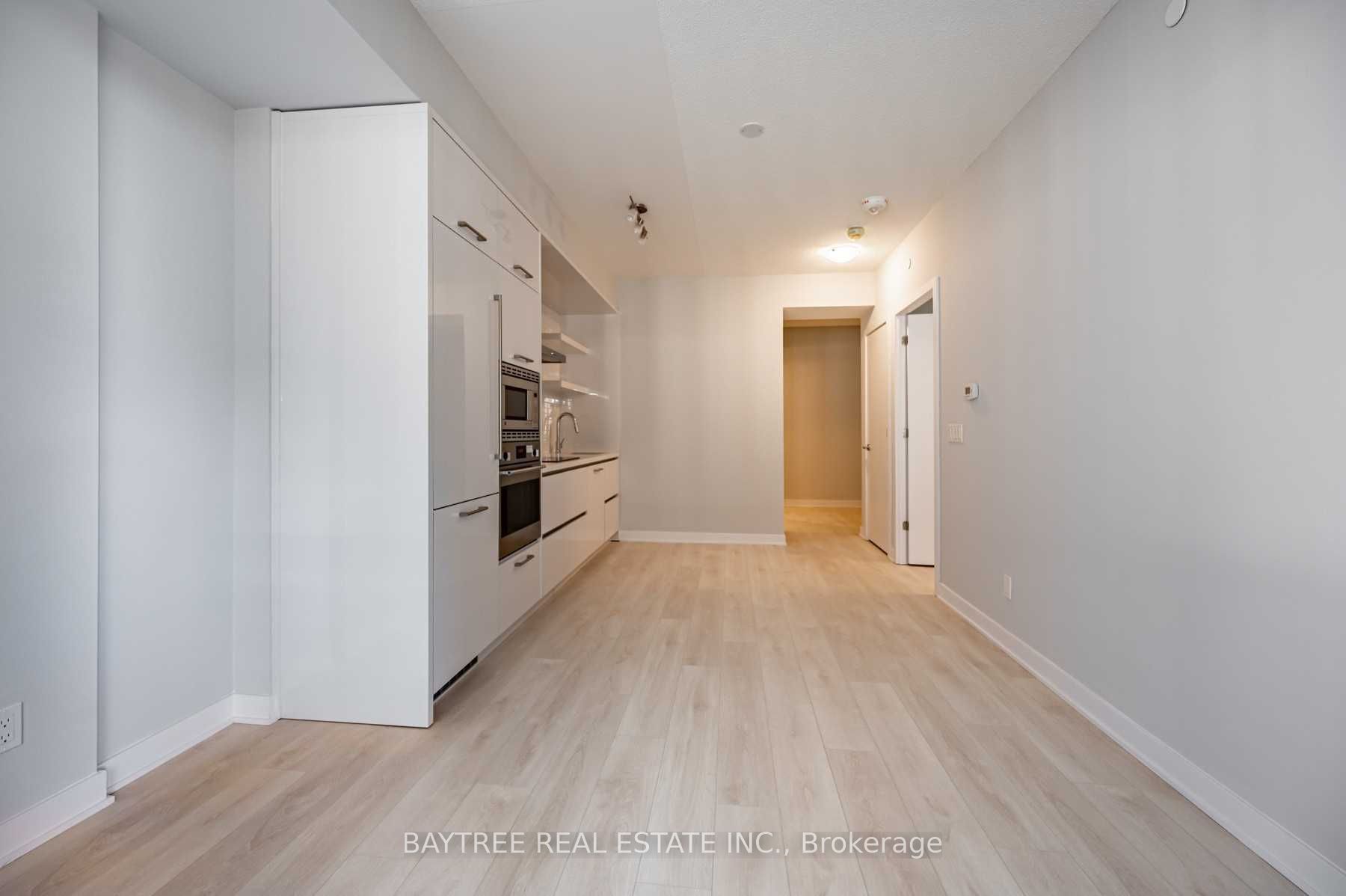2221 Yonge Street 310, Toronto, ON M4S 2B4 photo 3