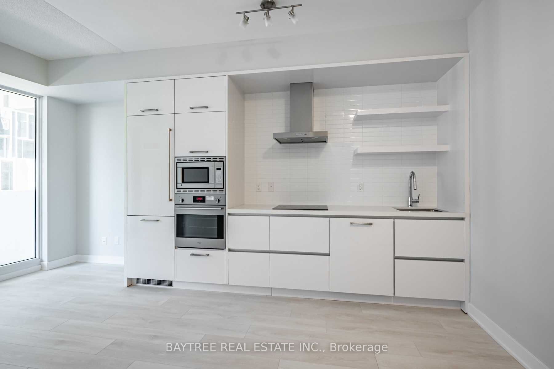 2221 Yonge Street 310, Toronto, ON M4S 2B4 photo 5