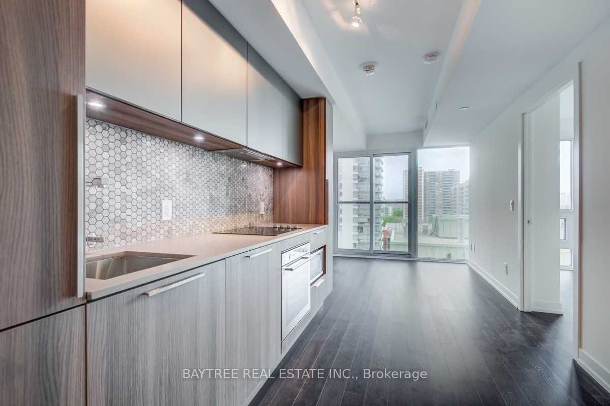 85 Wood Street 3505, Toronto, ON M4Y 0E8 photo 2