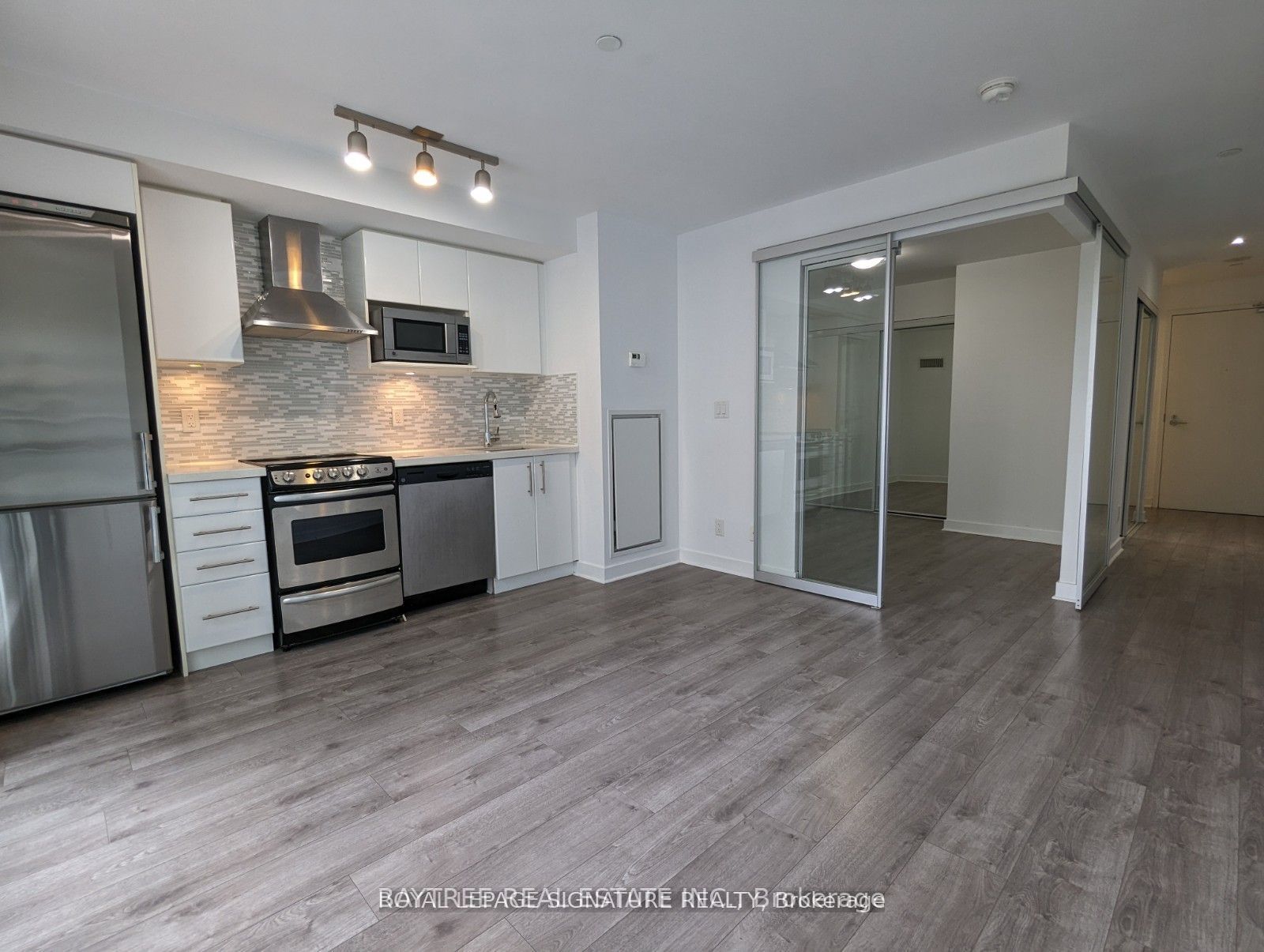 58 Orchard View Boulevard 413, Toronto, ON M4R 1B9 photo 2