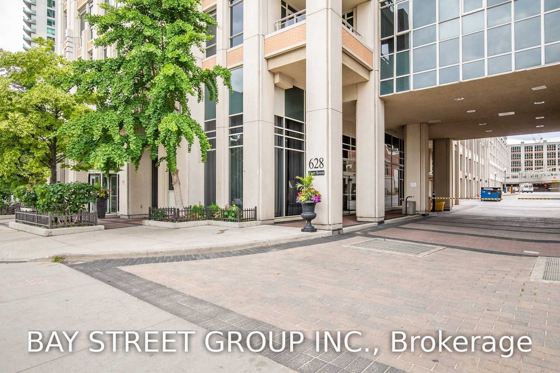 628 Fleet Street 1801, Toronto, ON M5V 1A8 photo 2