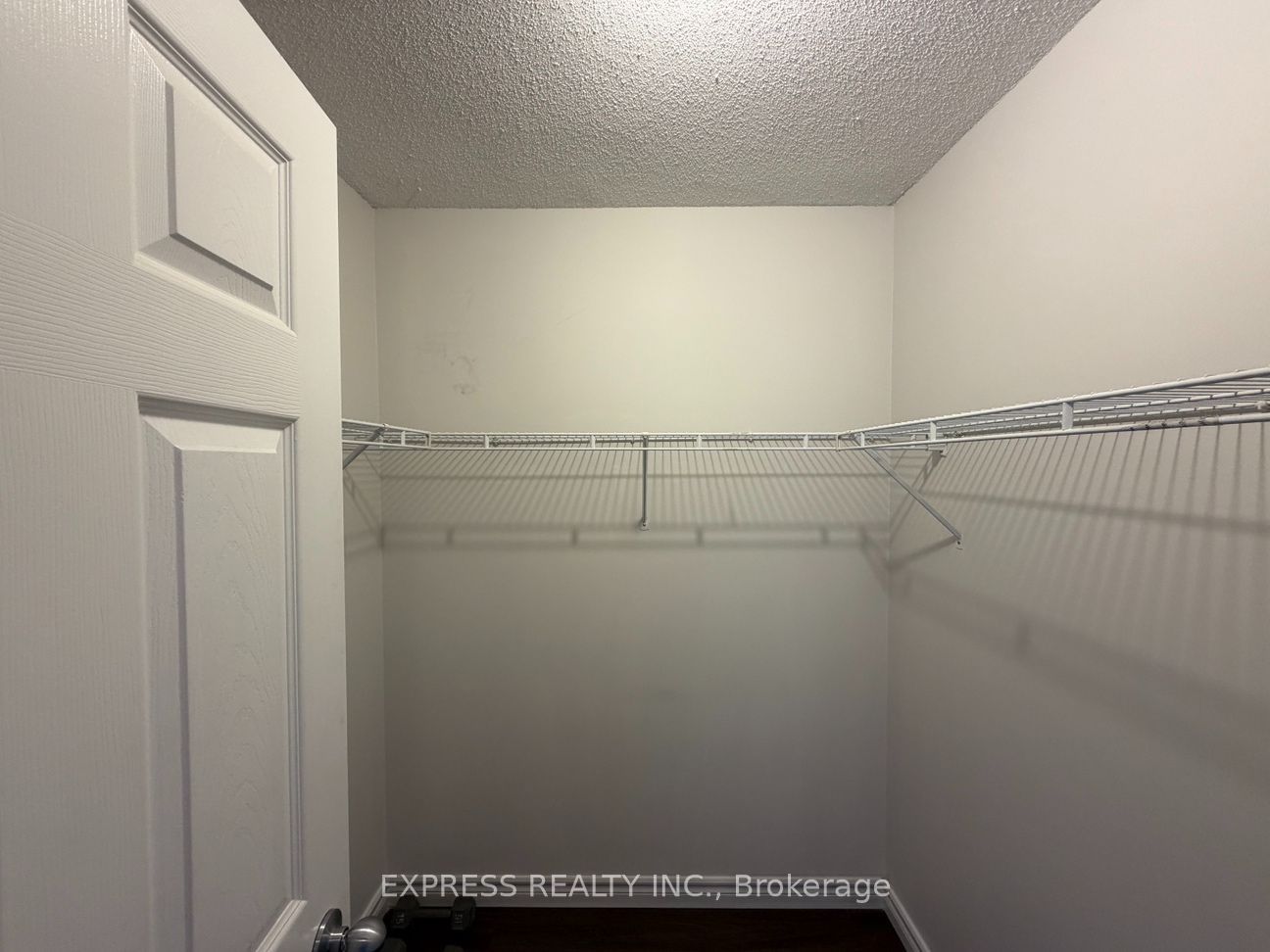 35 Finch Avenue E 2211, Toronto, ON M2N 6Z8 photo 4