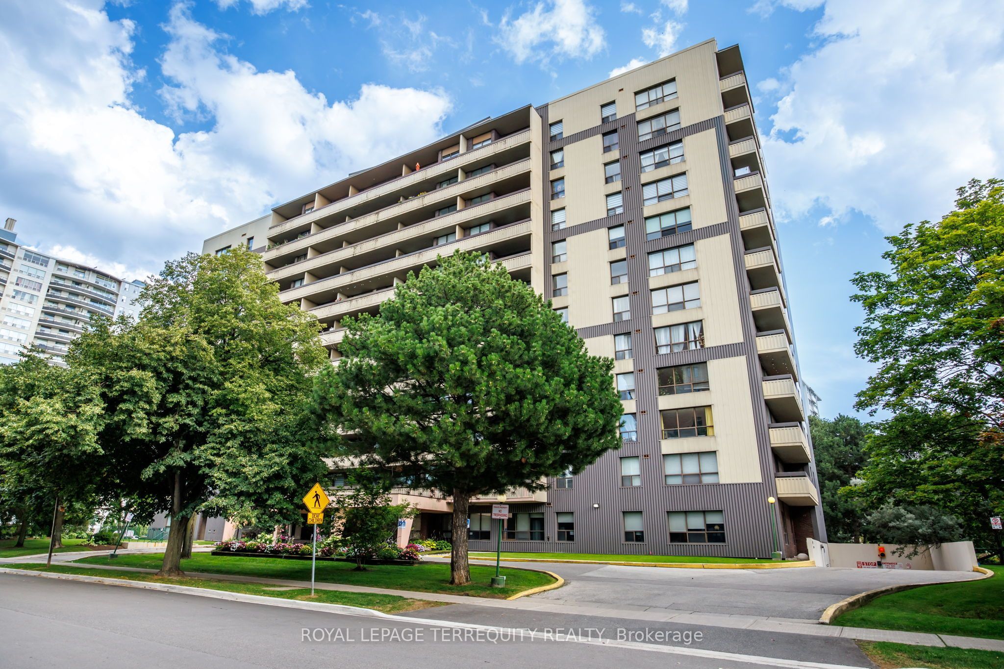 100 Canyon Avenue 1203, Toronto, ON M3H 5T9