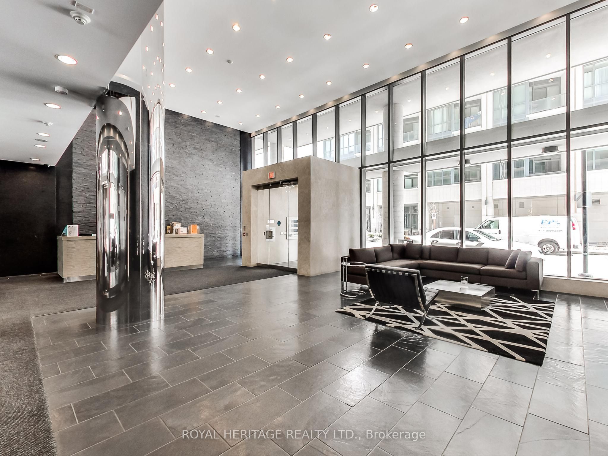 55 East Liberty Street 605, Toronto, ON M6K 3P9 photo 4