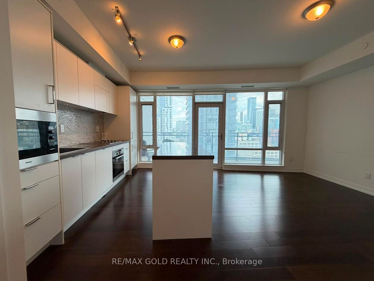 21 Widmer Street 1206, Toronto, ON M5V 0B8 photo 5