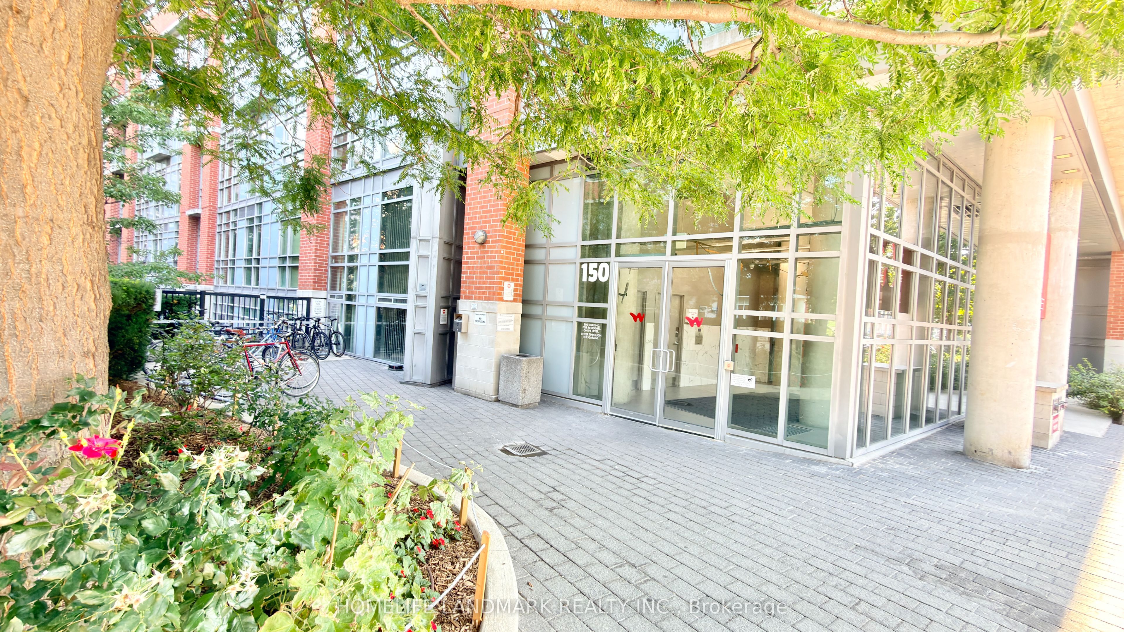 150 Sudbury Street 526, Toronto, ON M6J 3G2 photo 2