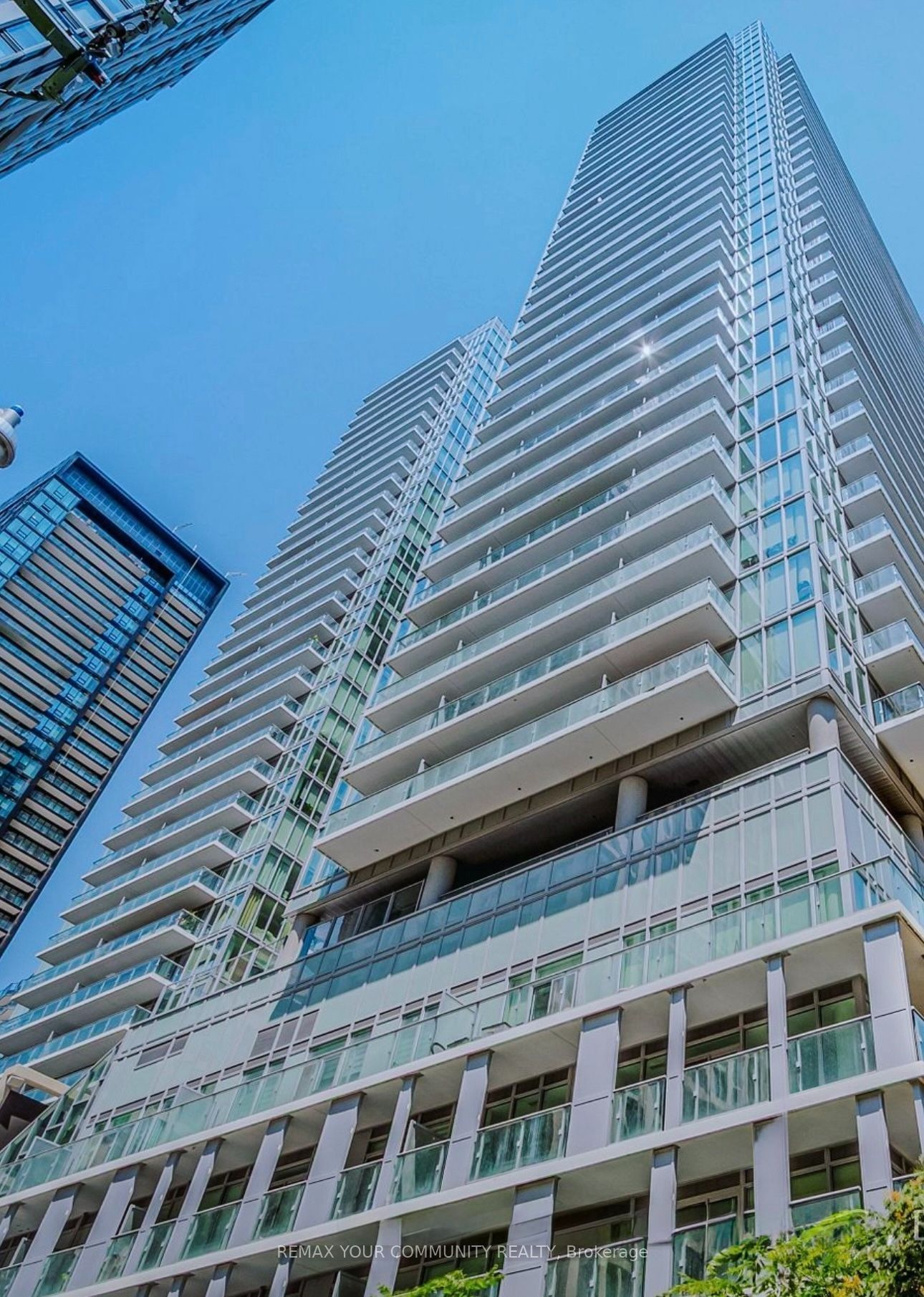 195 Redpath Avenue 3407, Toronto, ON M4P 0E4