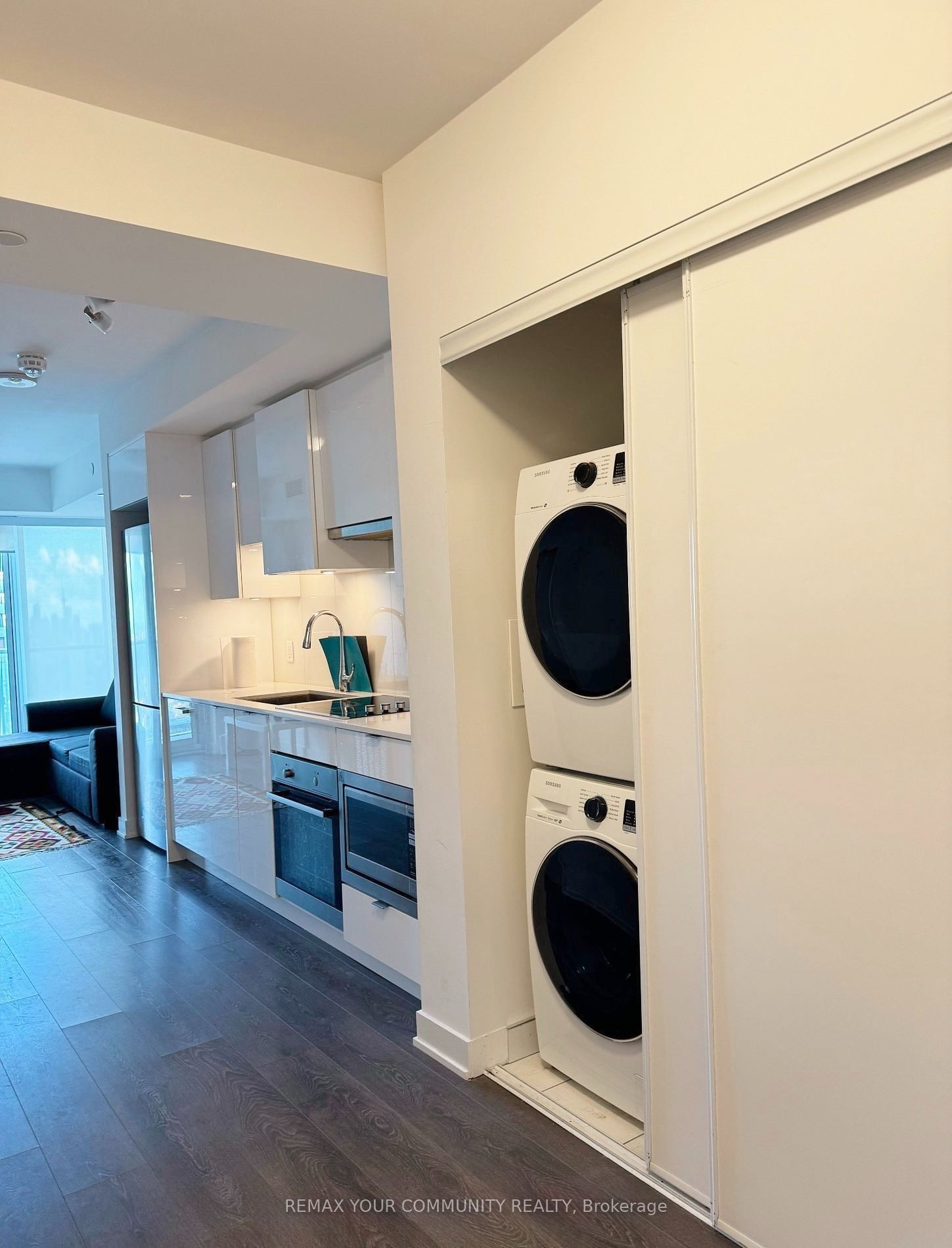 195 Redpath Avenue 3407, Toronto, ON M4P 0E4 photo 3