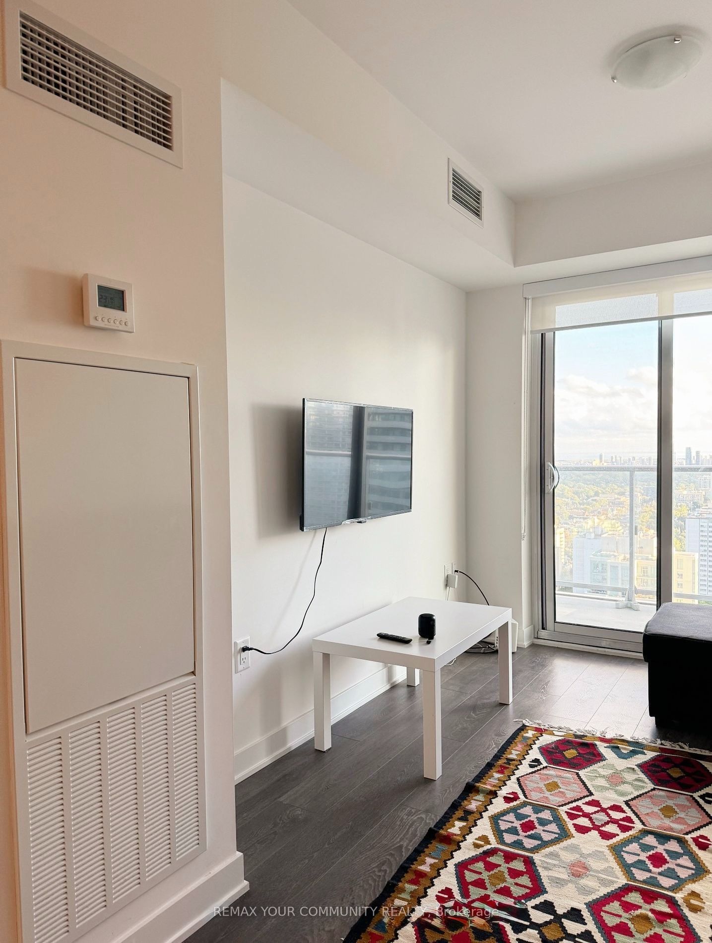 195 Redpath Avenue 3407, Toronto, ON M4P 0E4 photo 4