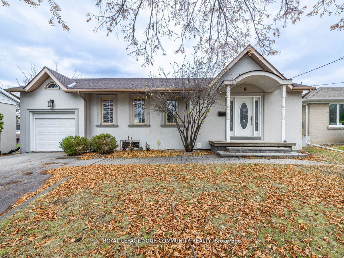 9 Robson Place E, Toronto, ON M2R 2Y3