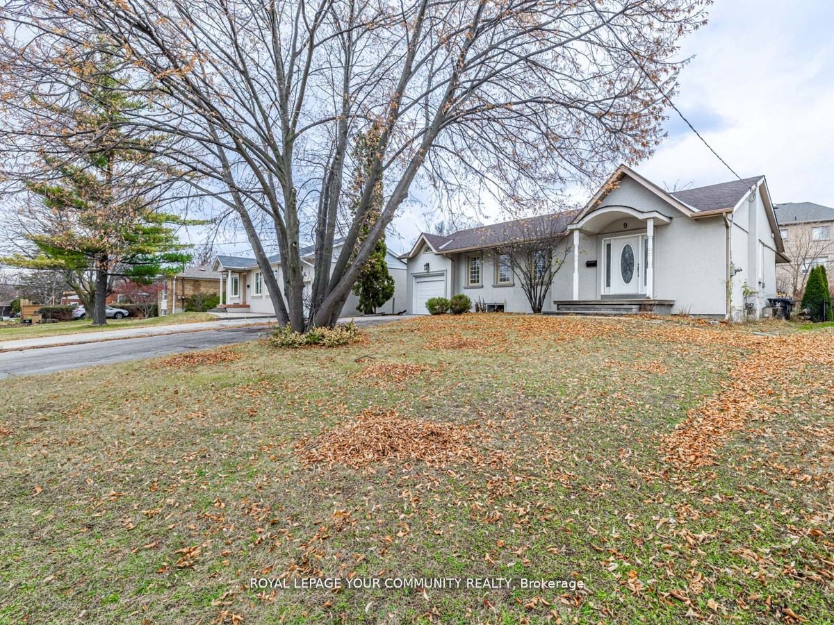 9 Robson Place E, Toronto, ON M2R 2Y3 photo 2